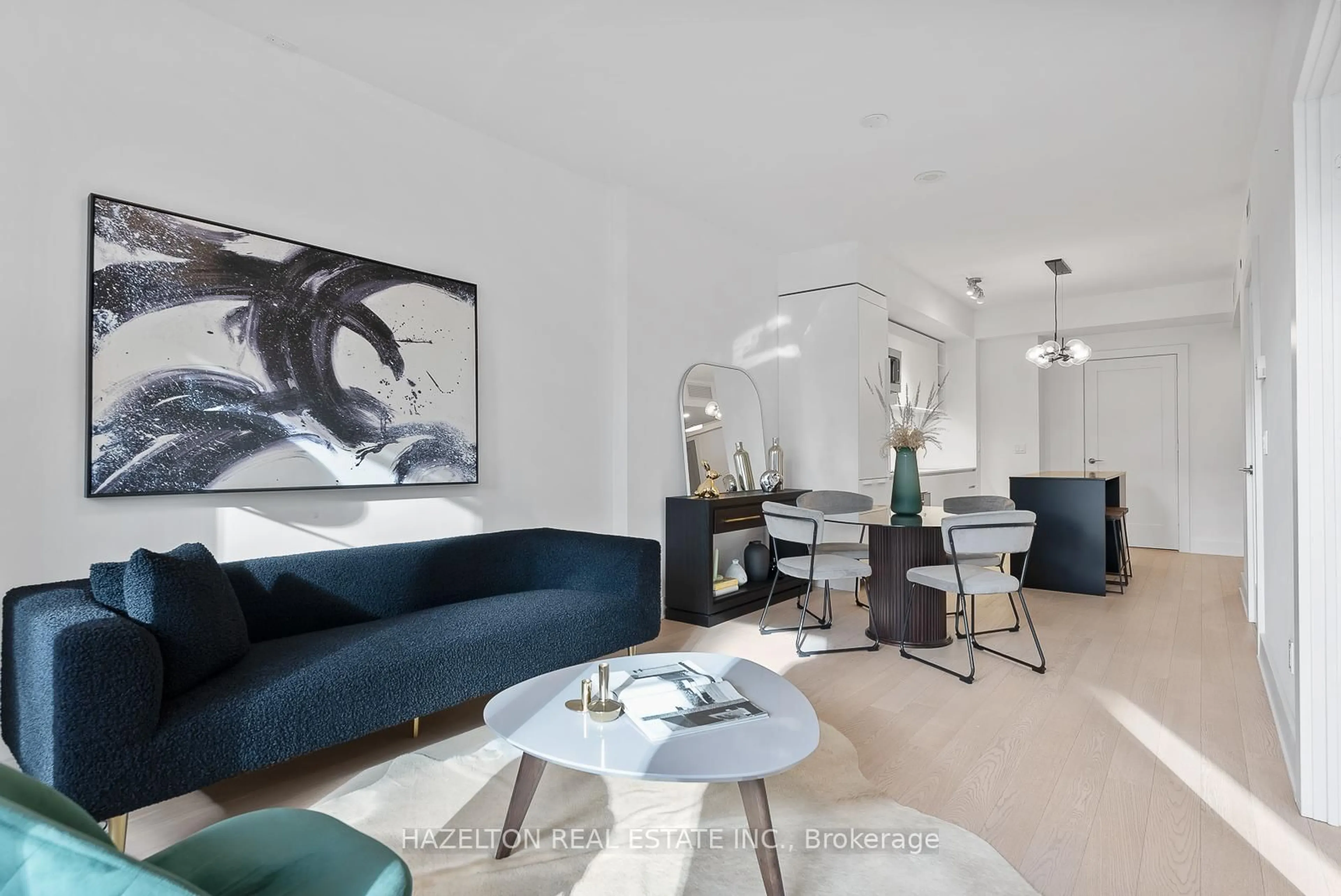 Living room with furniture, unknown for 128 Pears Ave #302, Toronto Ontario M5R 0A9