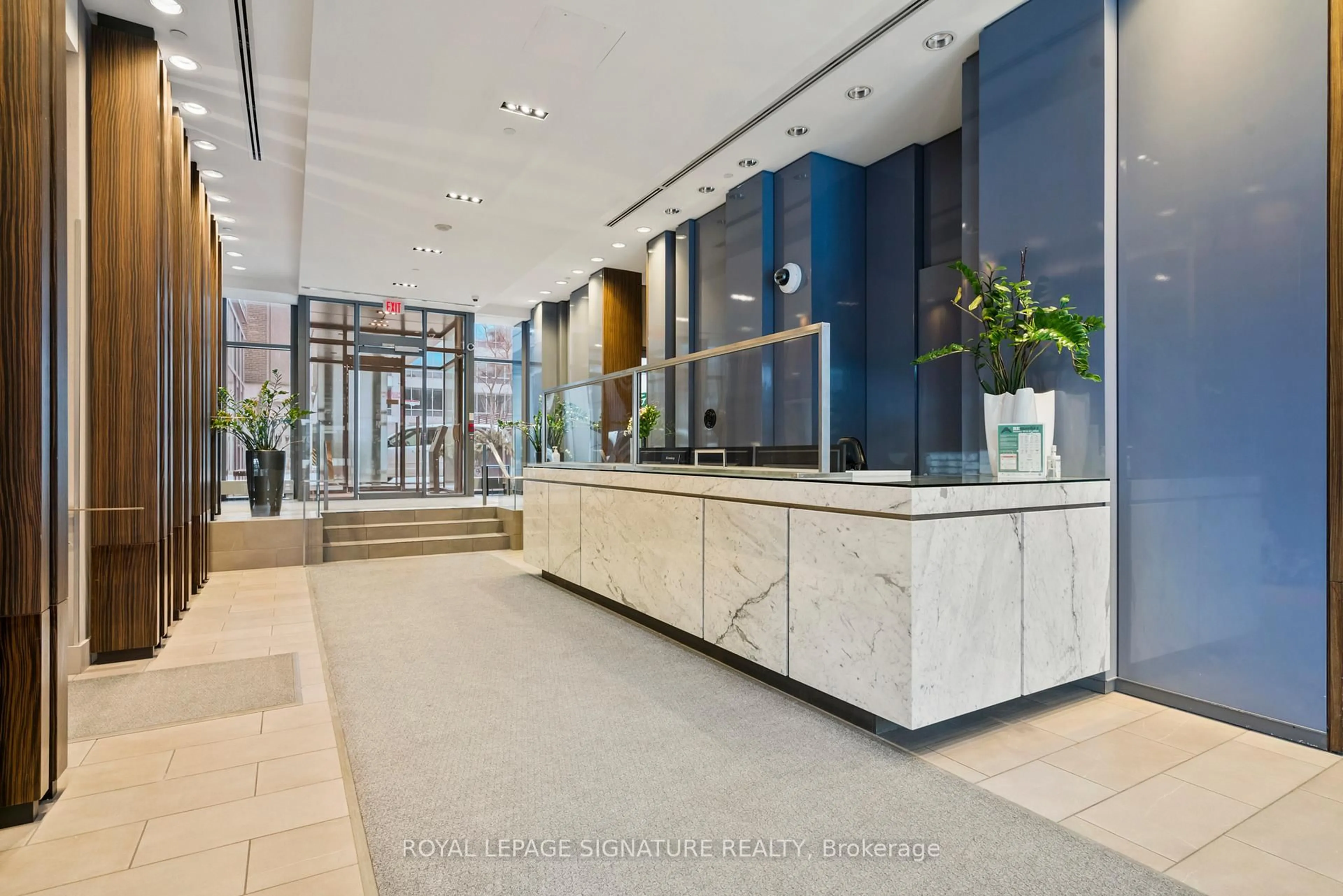 Lobby for 33 Lombard St #201, Toronto Ontario M5C 3H8