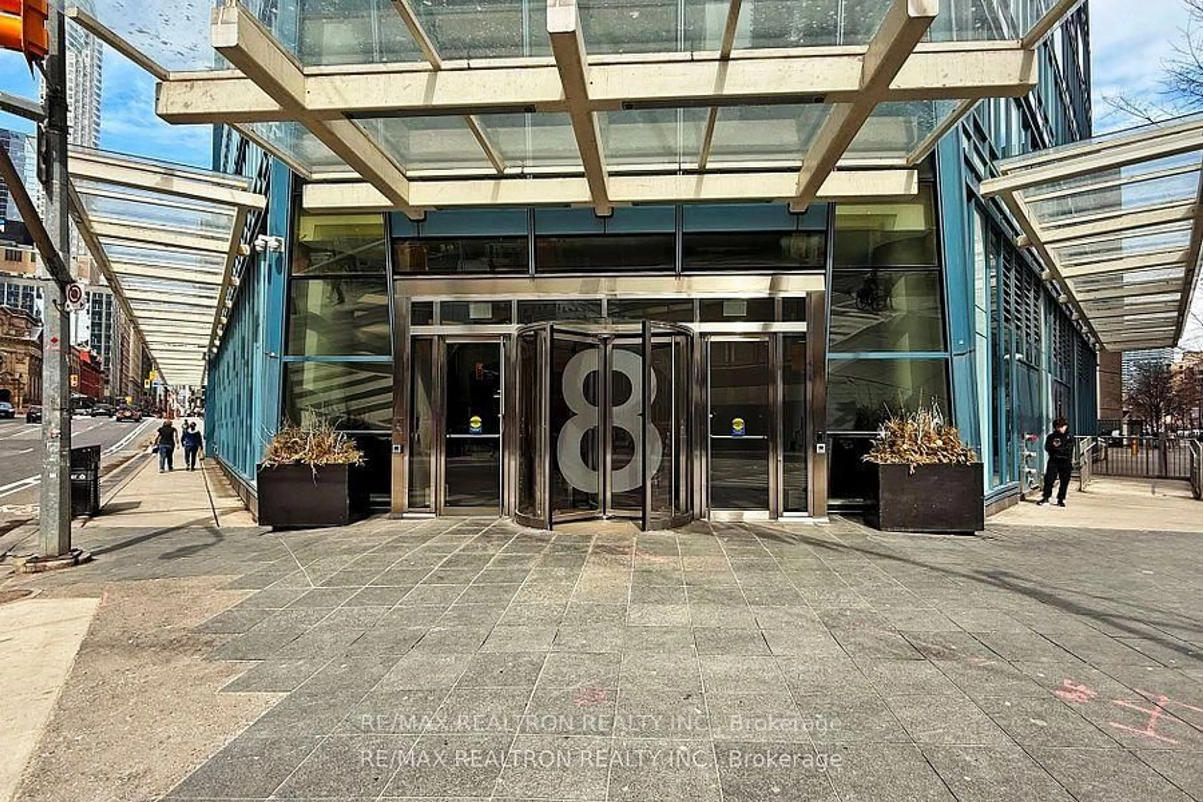 Indoor foyer for 8 The Esplanade St #1111, Toronto Ontario M5E 0A6