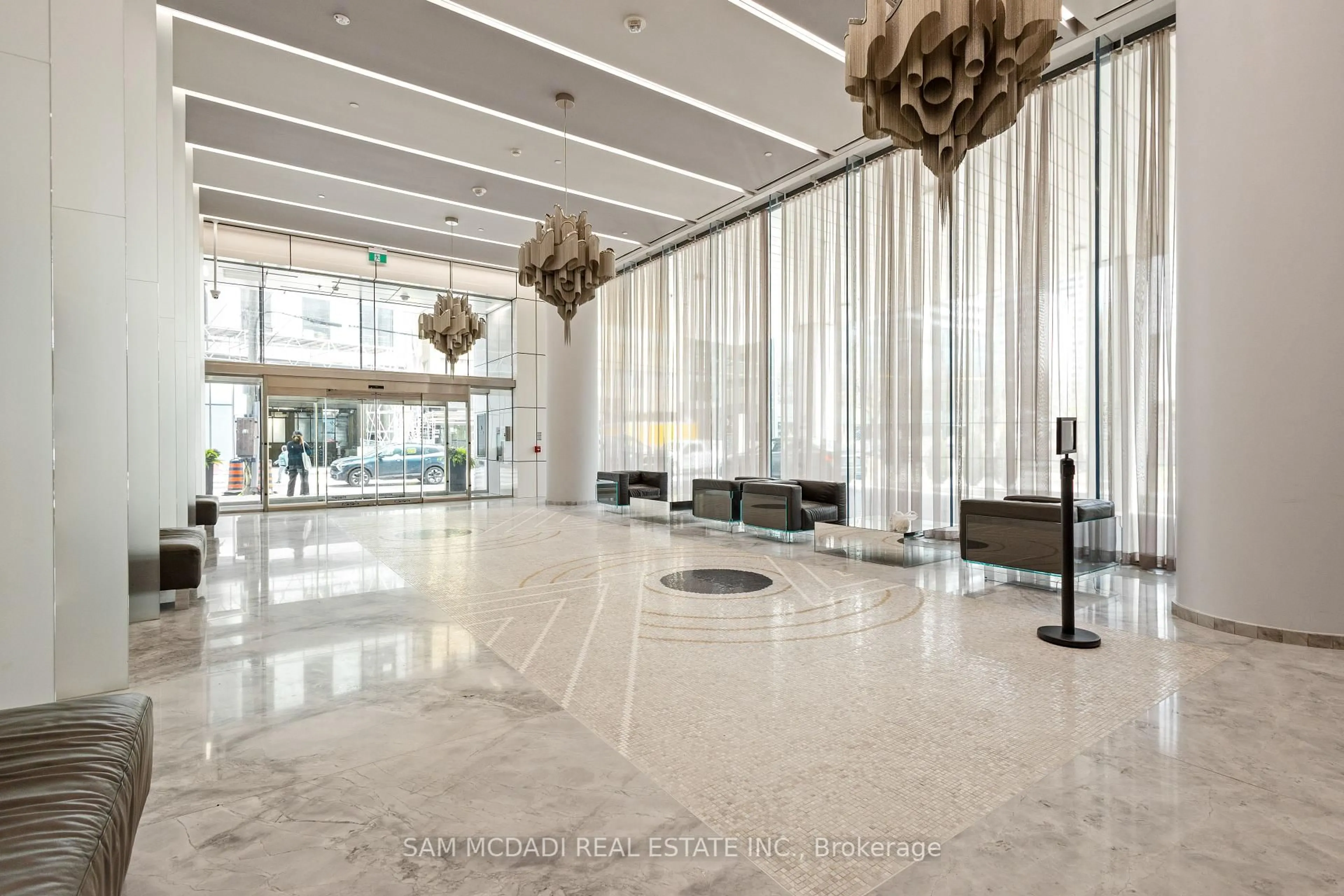 Lobby for 5 Soudan Ave #802, Toronto Ontario M4S 0B1
