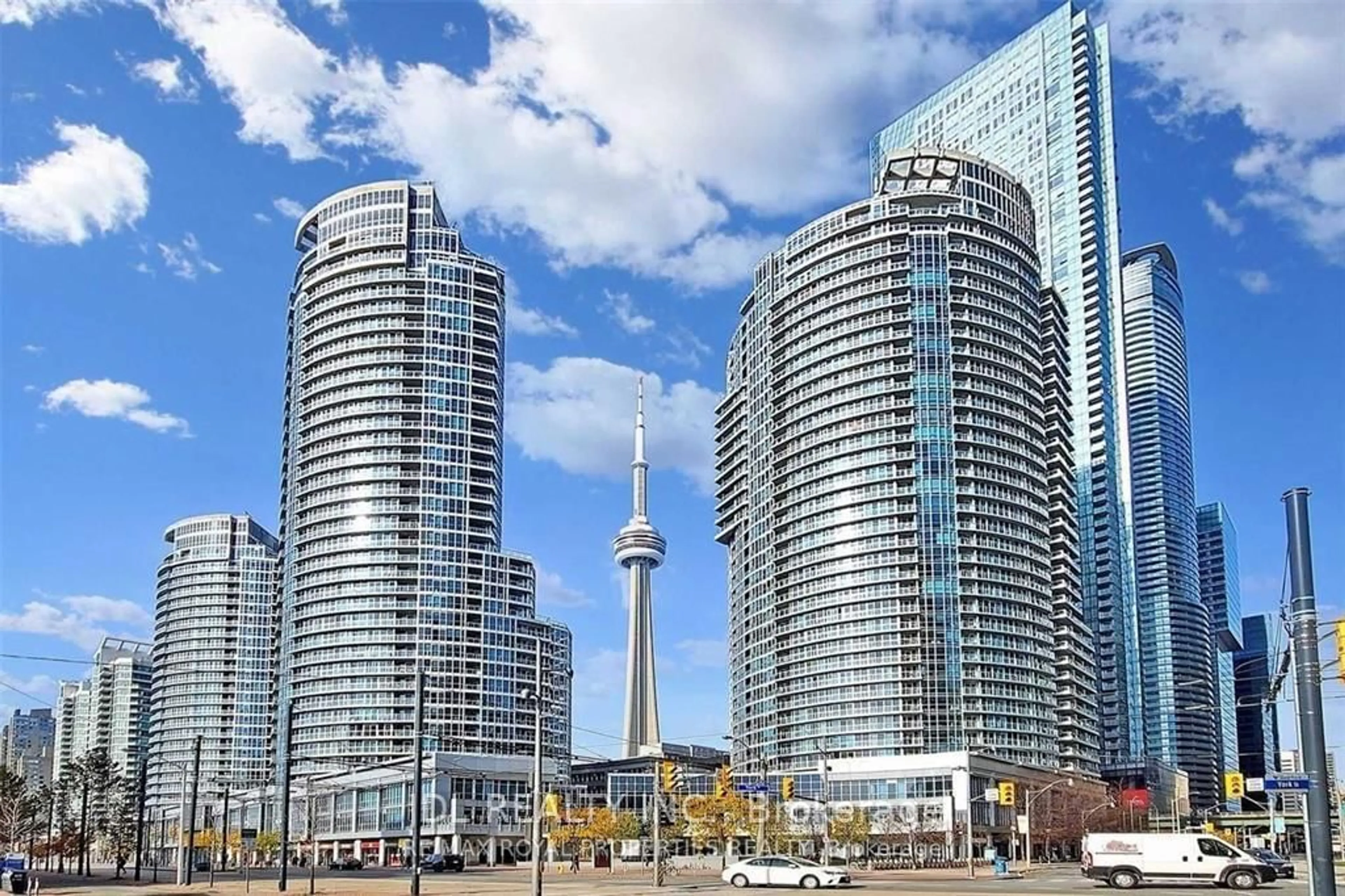 Unknown for 8 York St #1604, Toronto Ontario M5J 2Y2