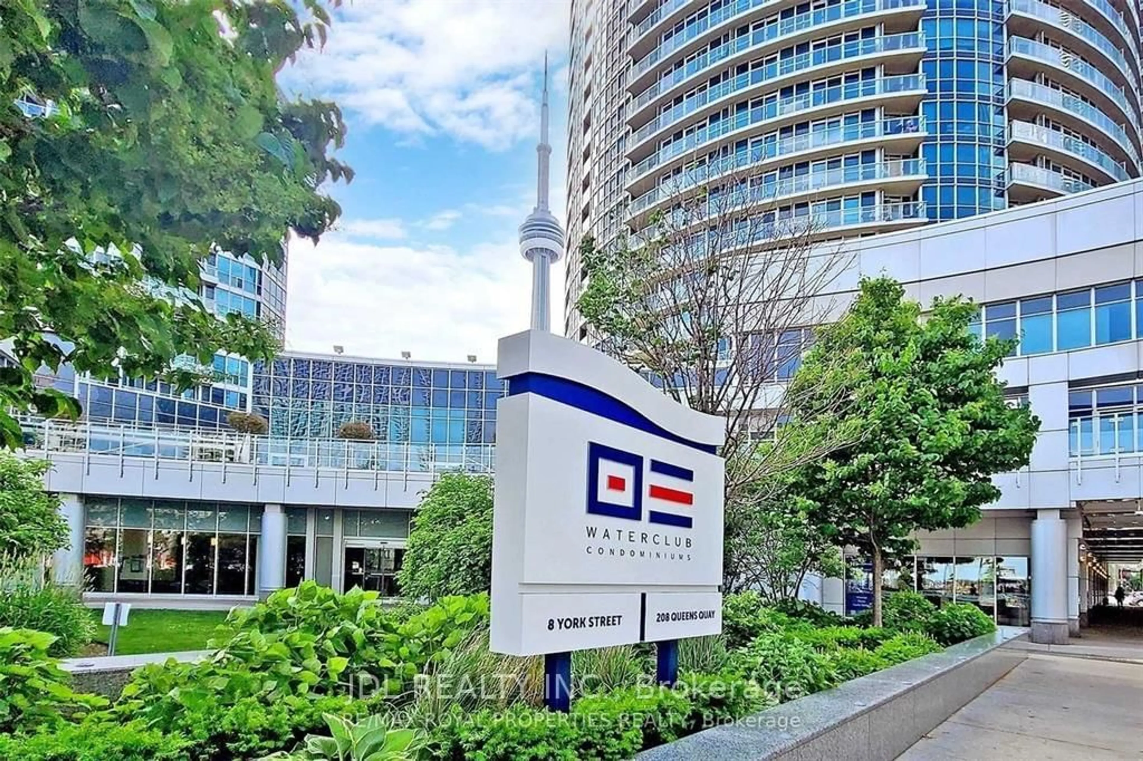 Indoor foyer for 8 York St #1604, Toronto Ontario M5J 2Y2