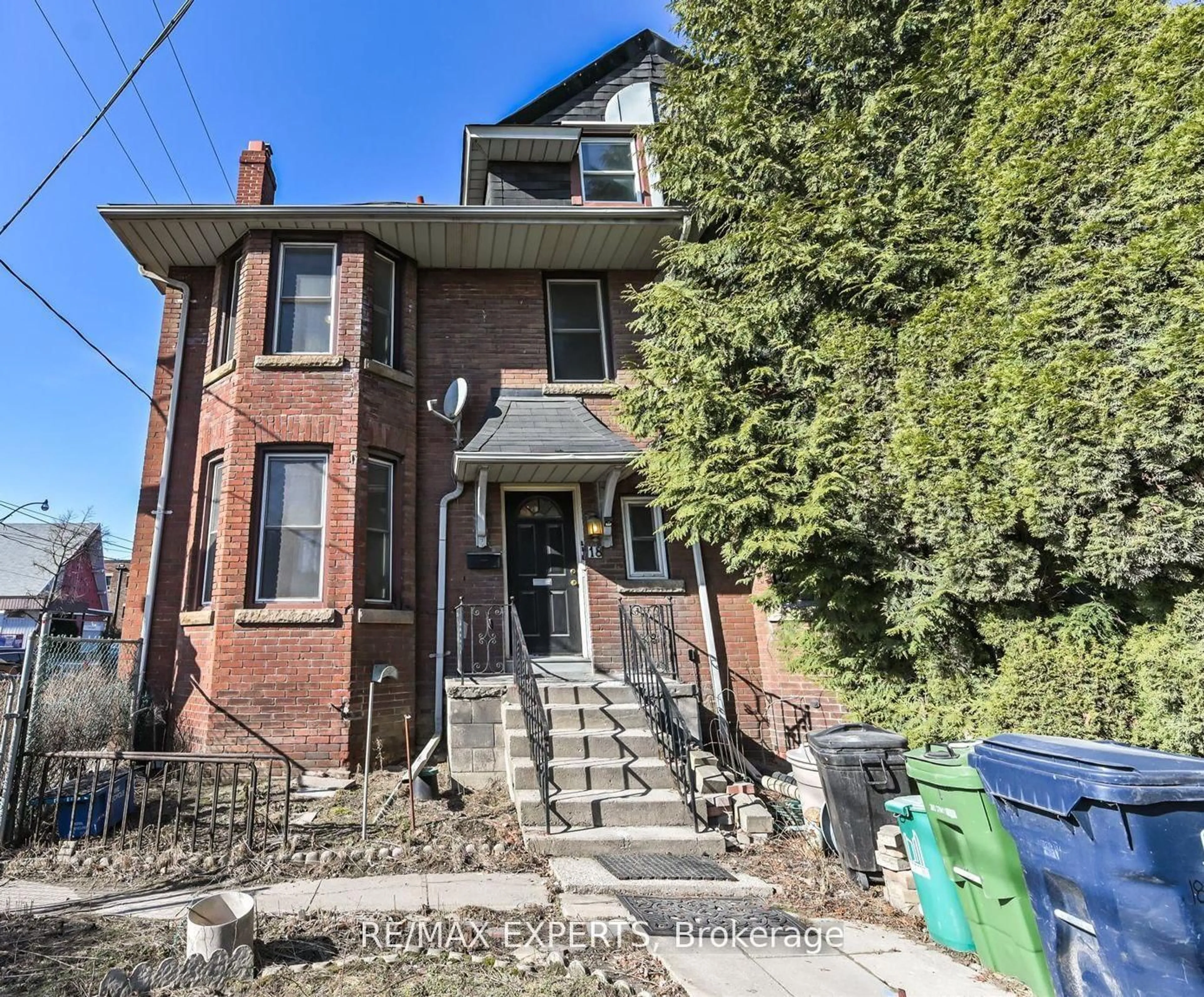Home with brick exterior material, street for 18 Barton Ave, Toronto Ontario M5R 1G8