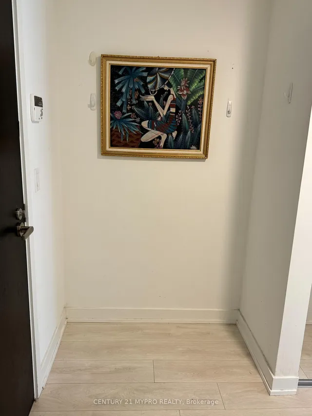Additional property image - 501 Yonge St Unit 1504
