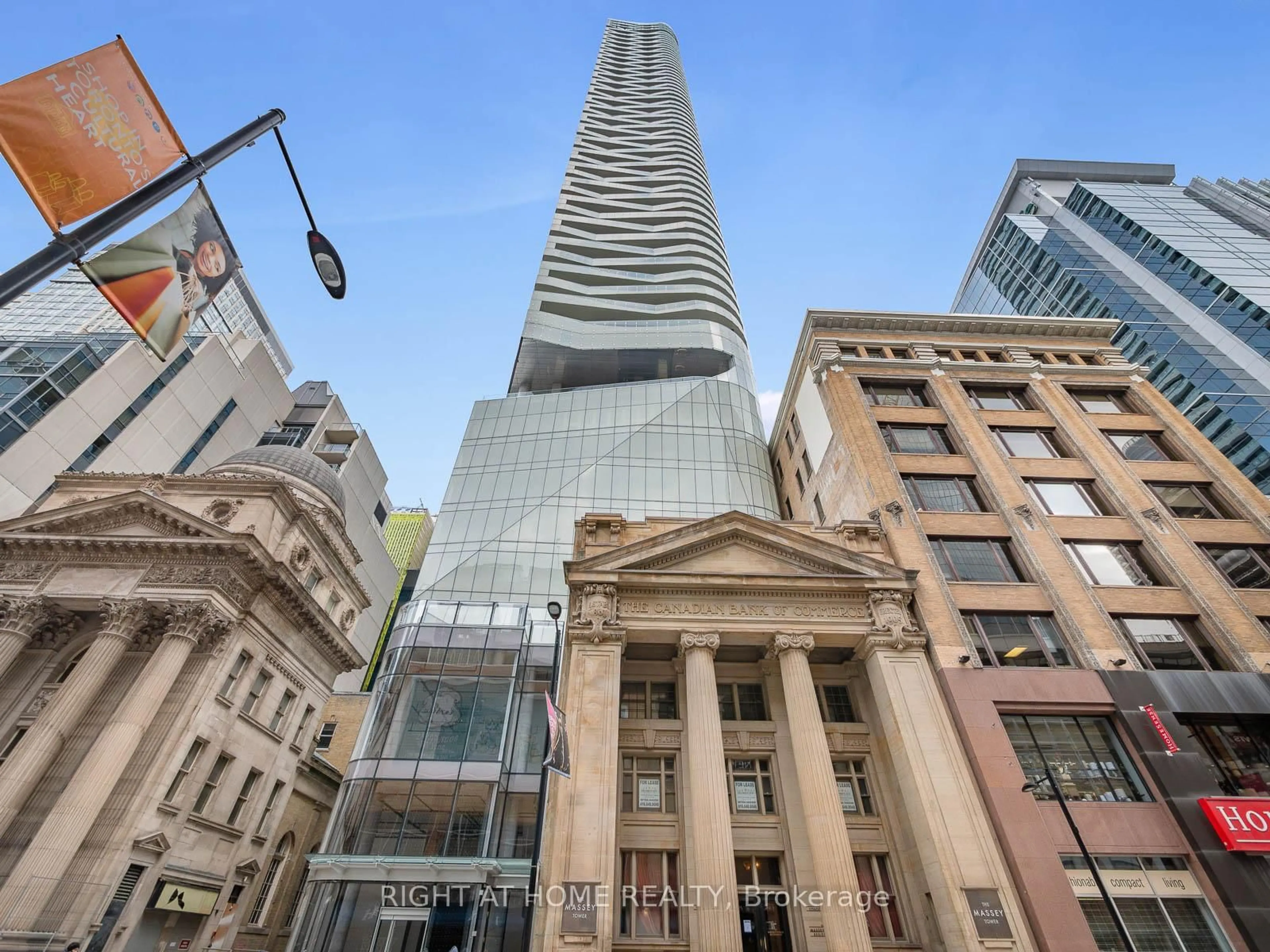 A pic from outside/outdoor area/front of a property/back of a property/a pic from drone, city buildings view from balcony for 197 Yonge St #5607, Toronto Ontario M5B 1M4