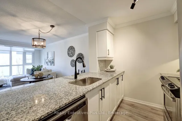 Additional image 30 of 35 Bastion St Unit 619