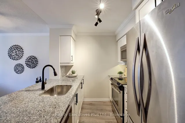 Additional image 29 of 35 Bastion St Unit 619