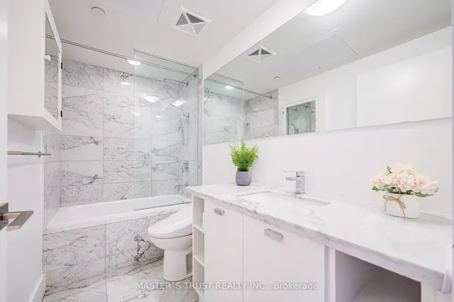 Additional property image - 32 Davenport Rd Unit 416