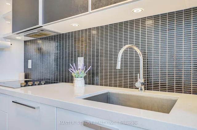 Additional property image - 32 Davenport Rd Unit 416