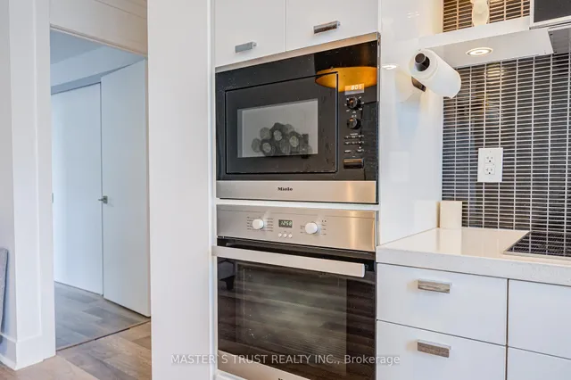 Additional property image - 32 Davenport Rd Unit 416