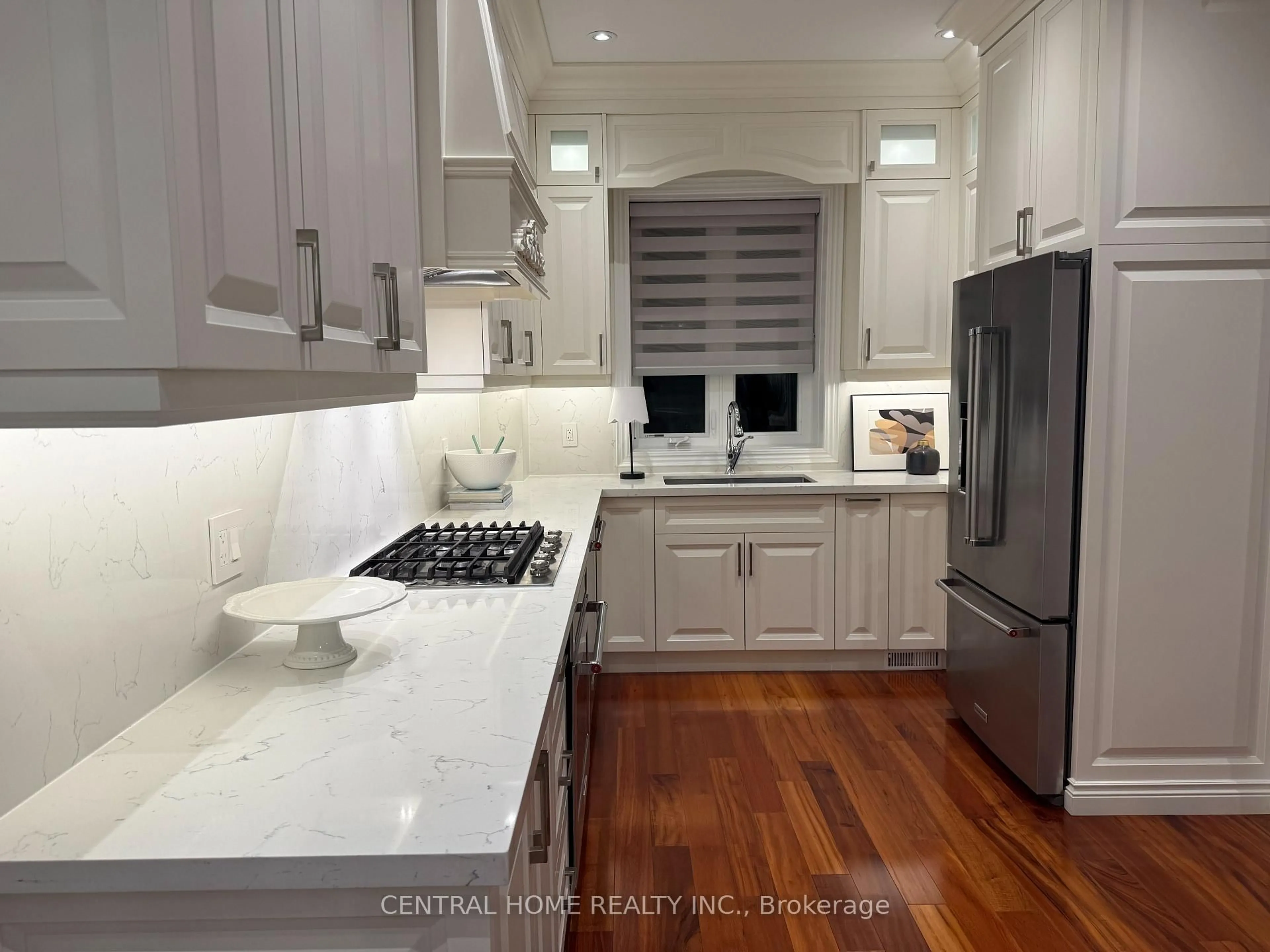 Contemporary kitchen, ceramic/tile floor for 298 Poyntz Ave, Toronto Ontario M2N 1J9