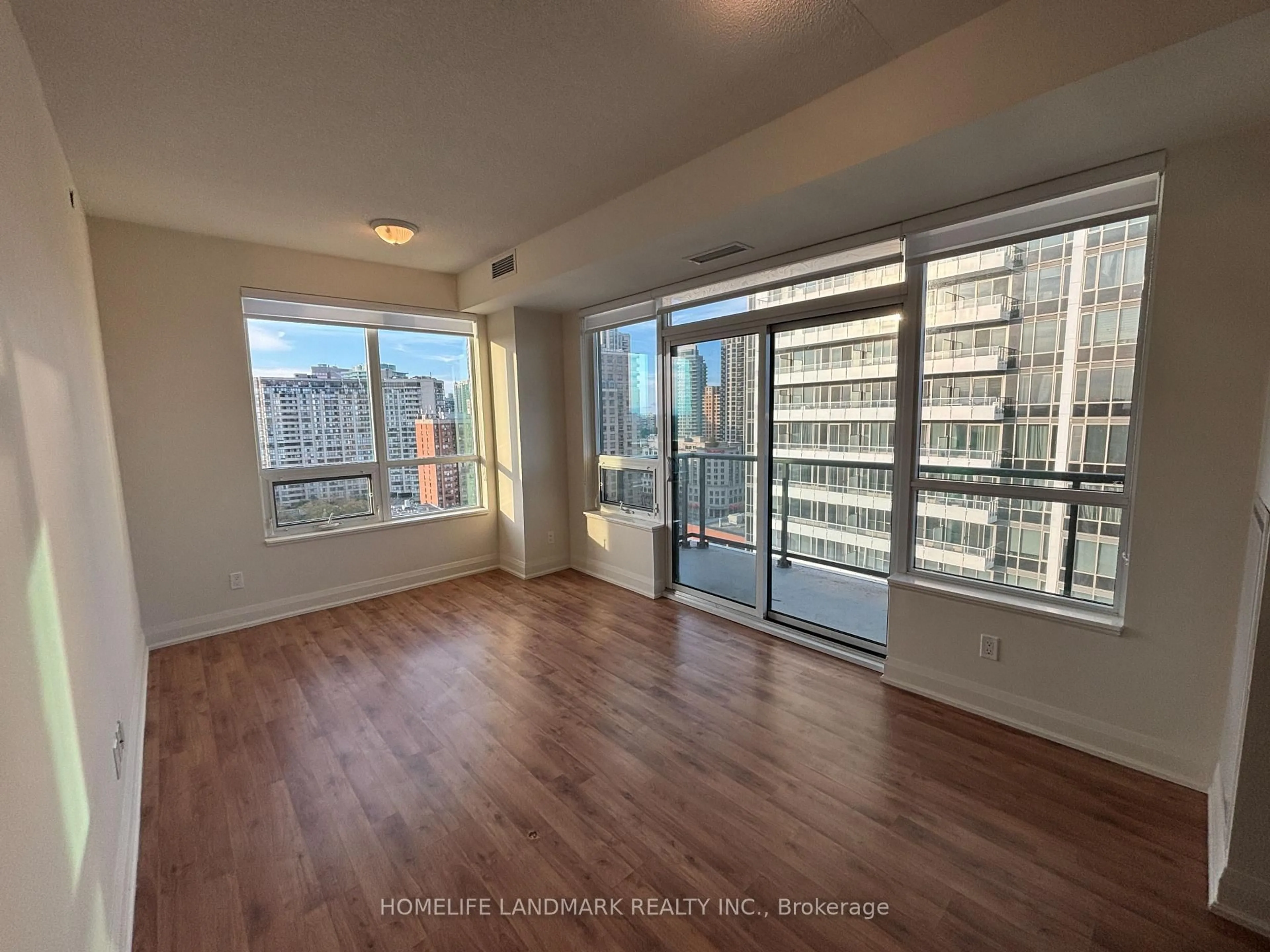 A pic of a room for 68 Canterbury Pl #1809, Toronto Ontario M2N 0H8