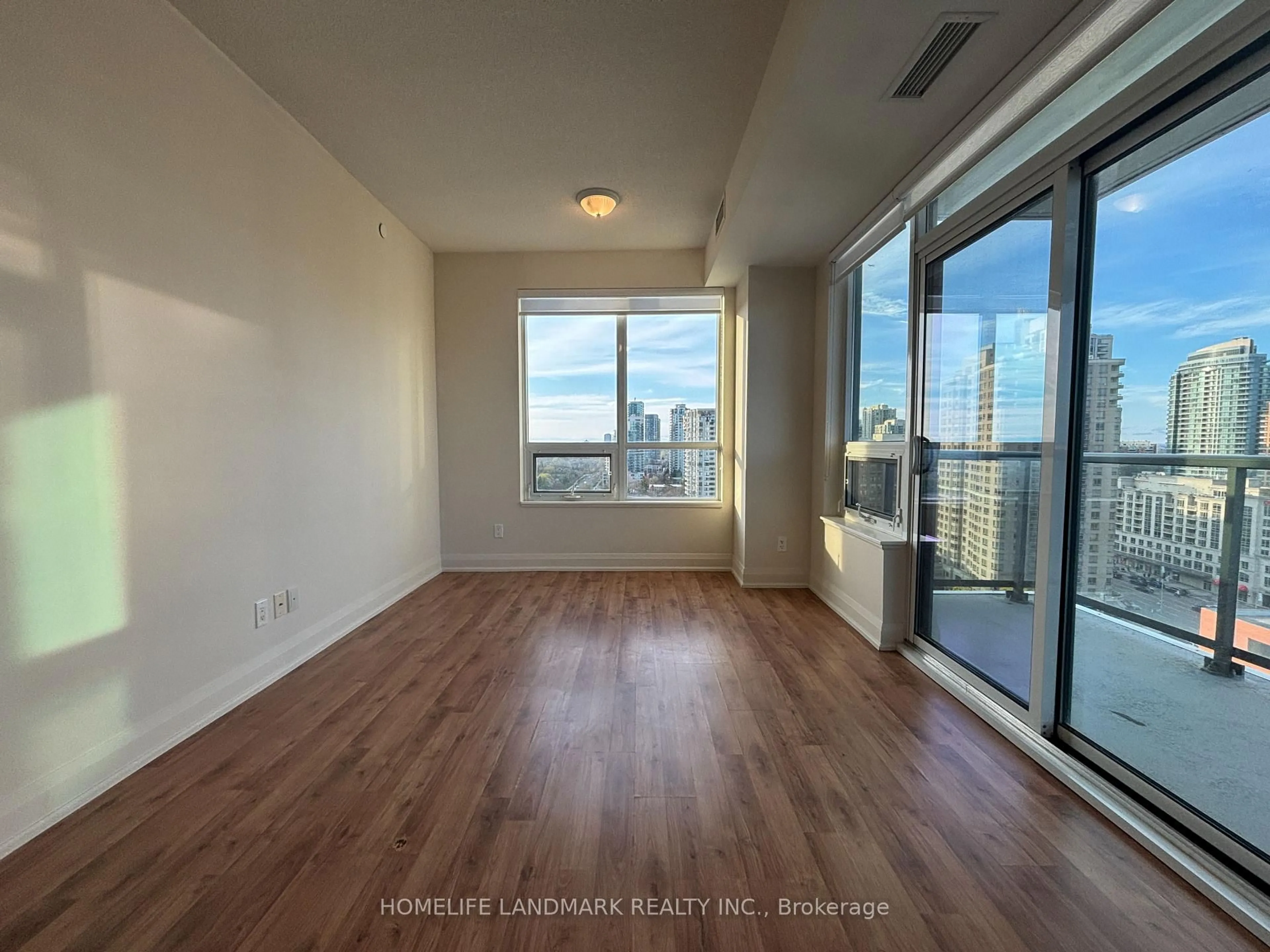 A pic of a room for 68 Canterbury Pl #1809, Toronto Ontario M2N 0H8
