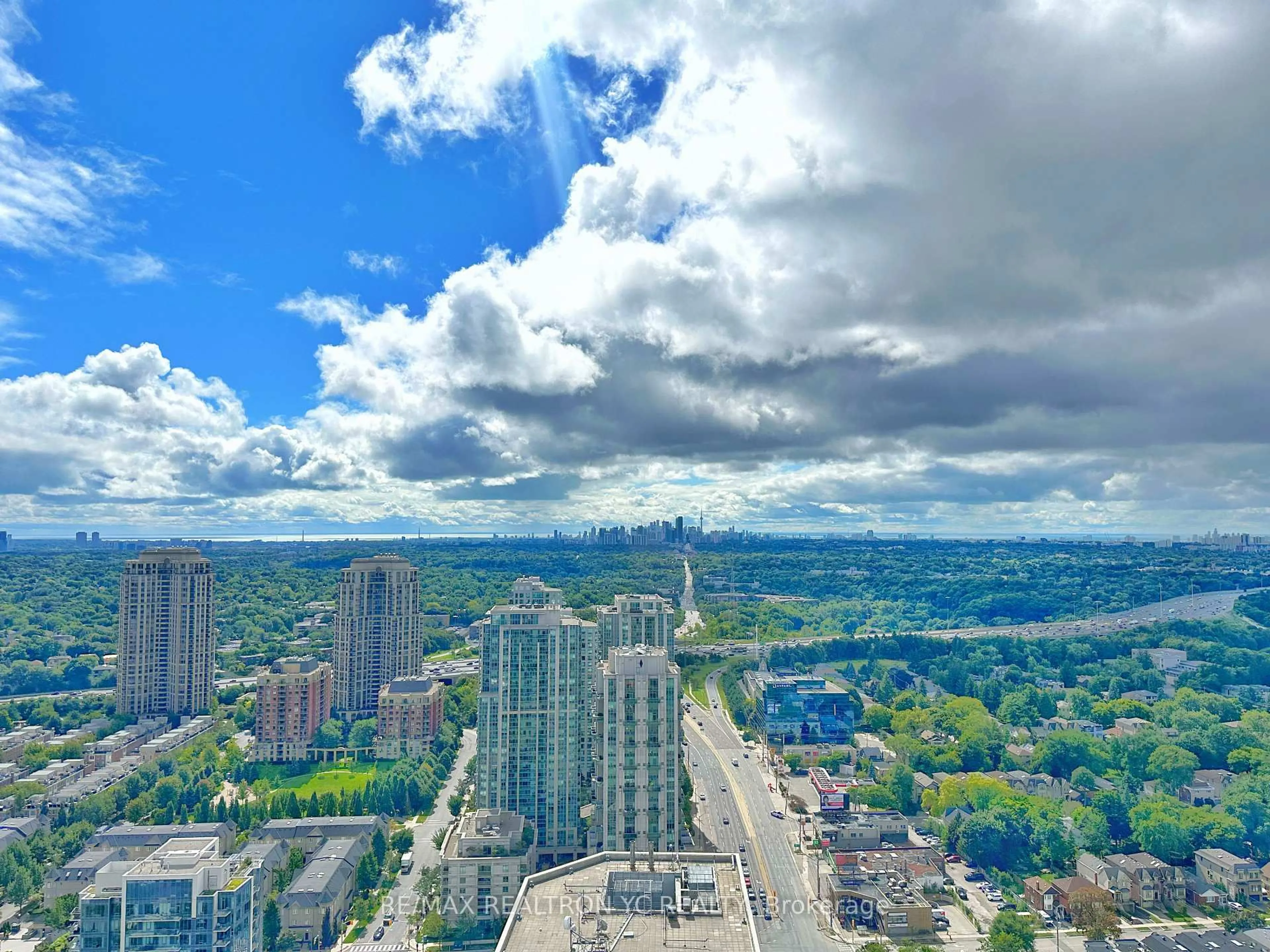 A pic from outside/outdoor area/front of a property/back of a property/a pic from drone, city buildings view from balcony for 2 Anndale Dr #PH4, Toronto Ontario M2N 0G5