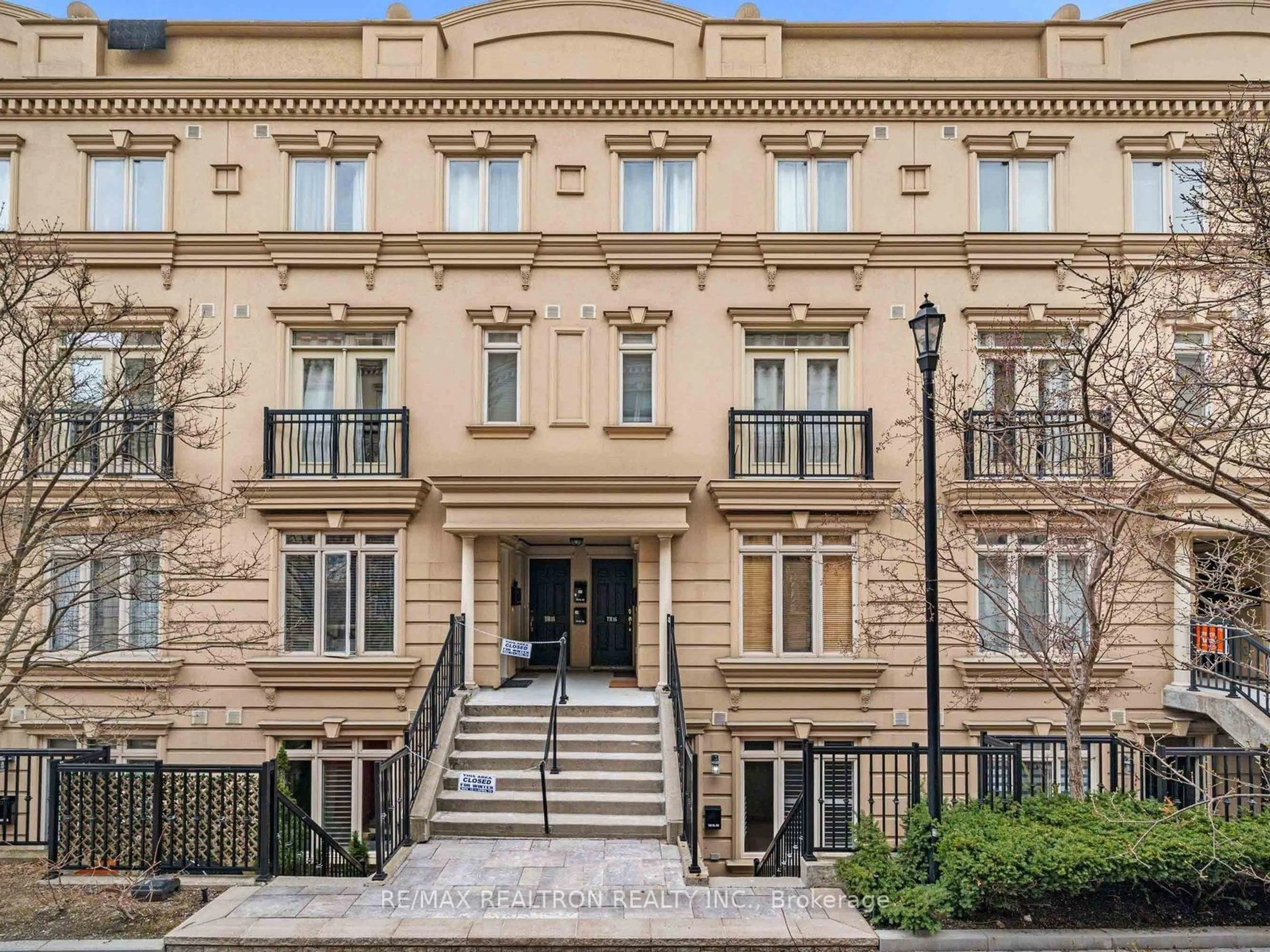 Unknown for 88 Carr St #18, Toronto Ontario M5T 1B7