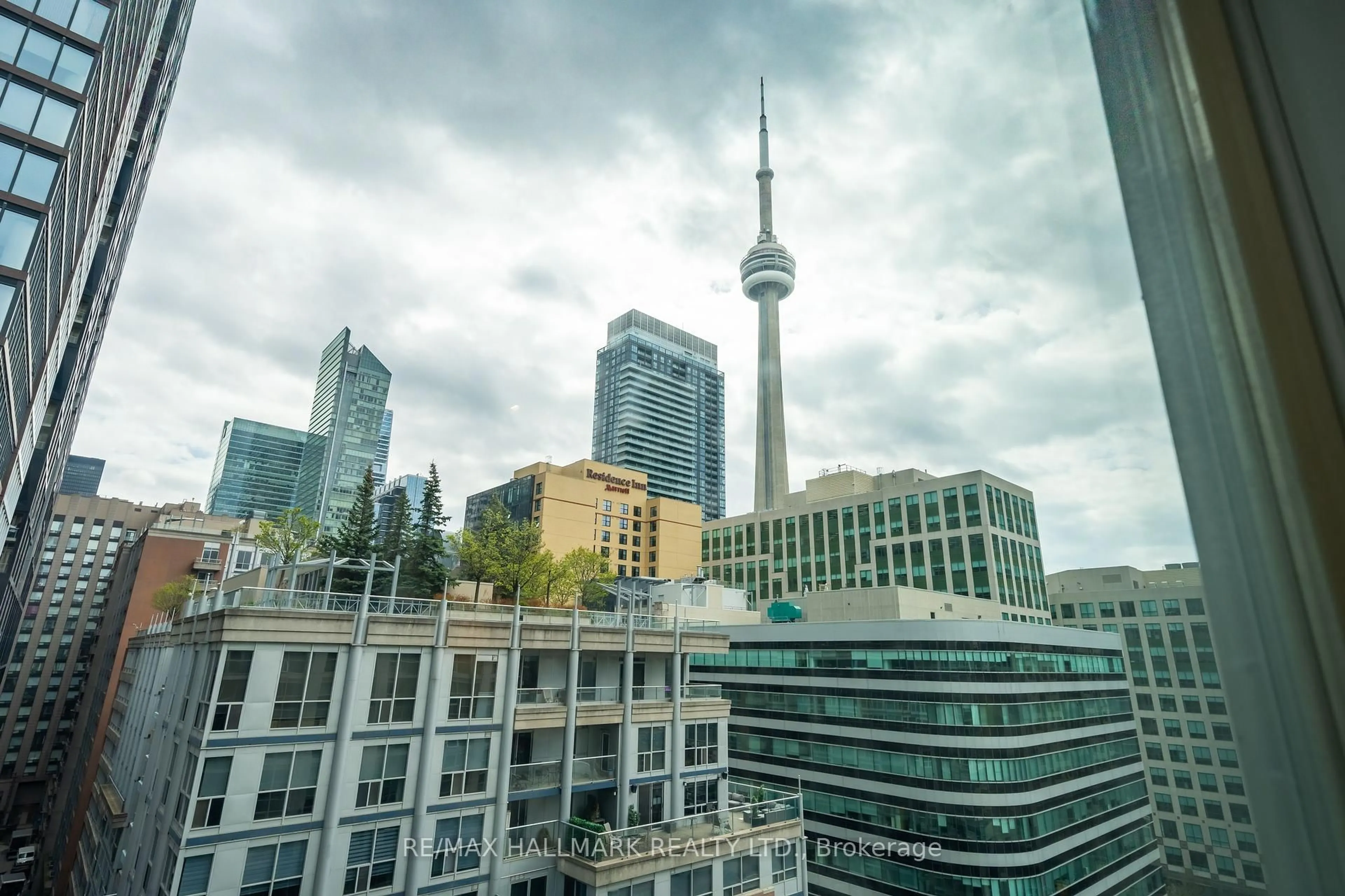 Unknown for 36 Blue Jays Way #1107, Toronto Ontario M5V 3T3