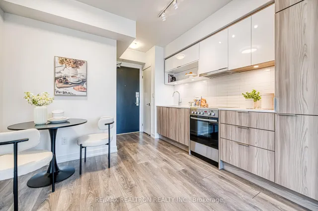 Additional property image - 159 Wellesley St Unit 2210
