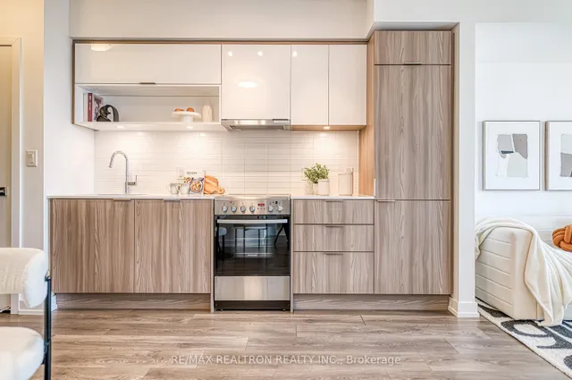 Additional property image - 159 Wellesley St Unit 2210