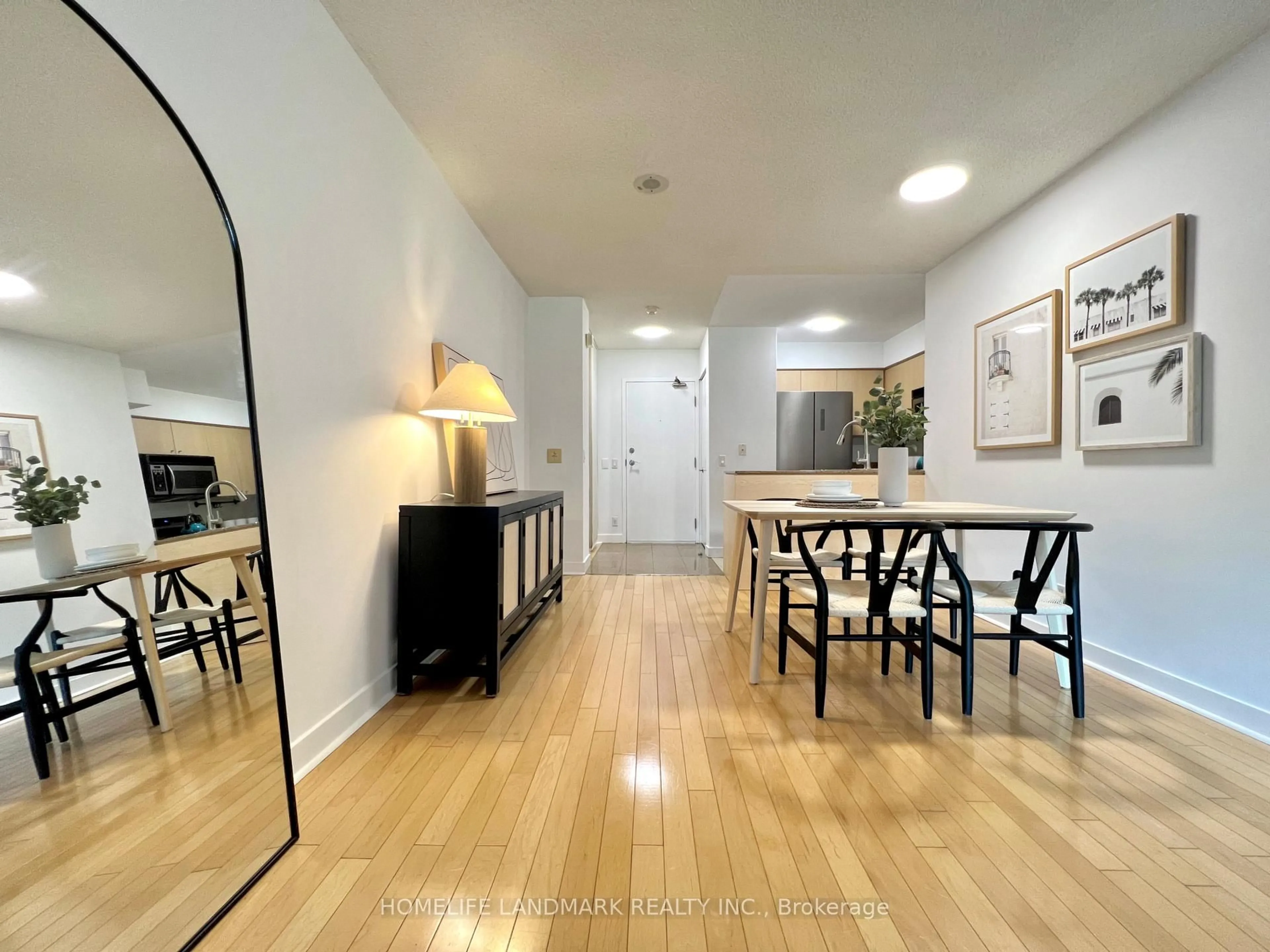 A pic of a room for 361 Front St #706, Toronto Ontario M5V 3R5