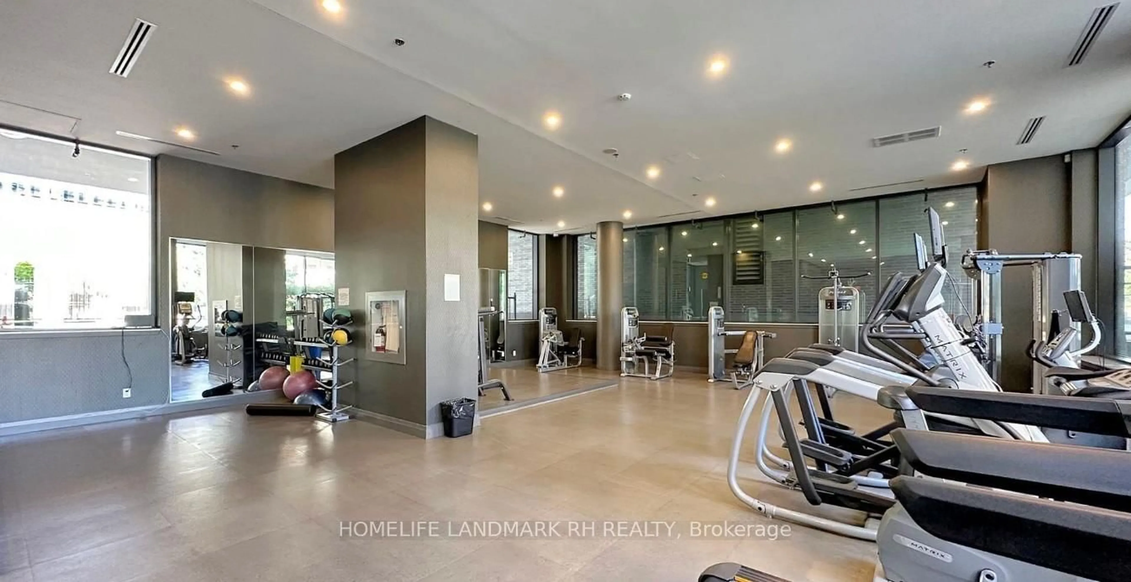 Lobby for 18 Rean Dr #402, Toronto Ontario M2K 0C7