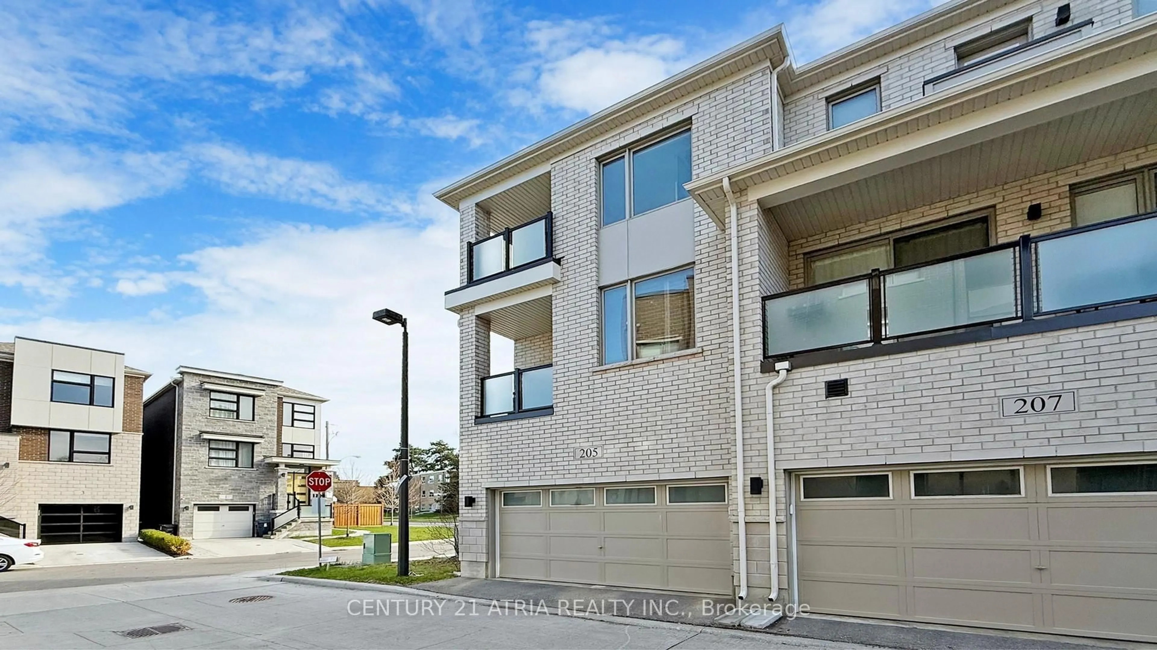 Home with brick exterior material, street for 205 The Donway East N/A, Toronto Ontario M3B 0B4