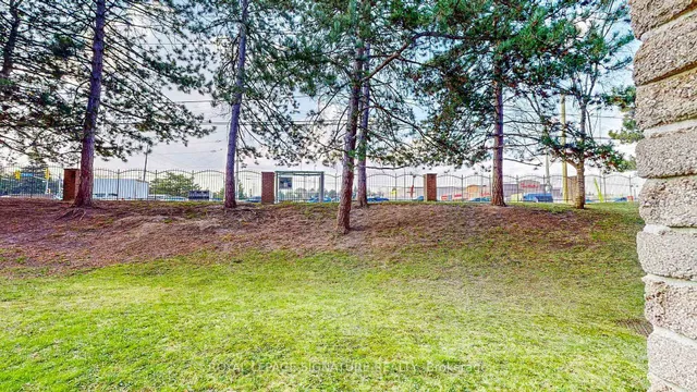 Additional property image - 4005 Don Mills Rd Unit 111