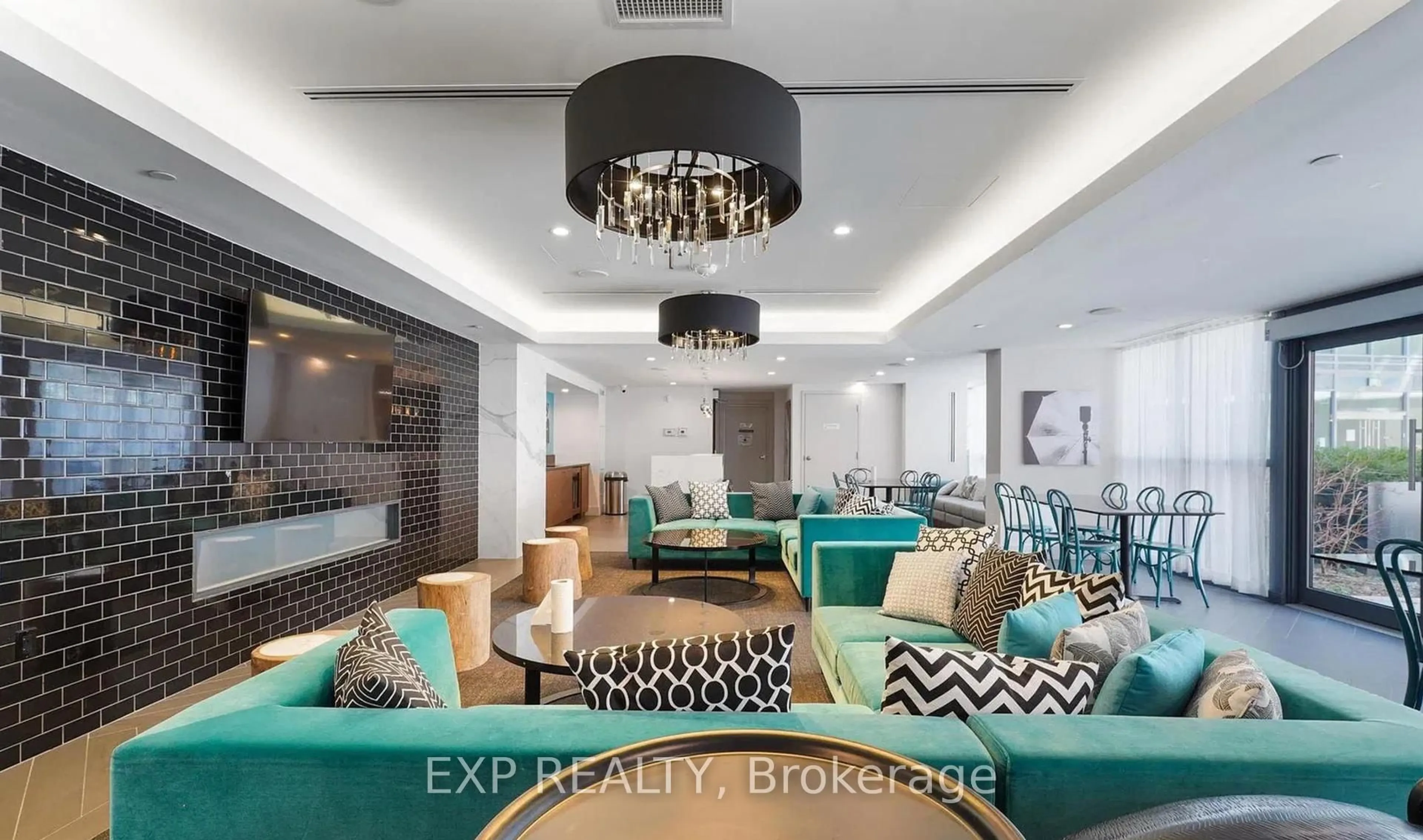 Lobby for 38 IANNUZZI St #1607, Toronto Ontario M5V 0C2