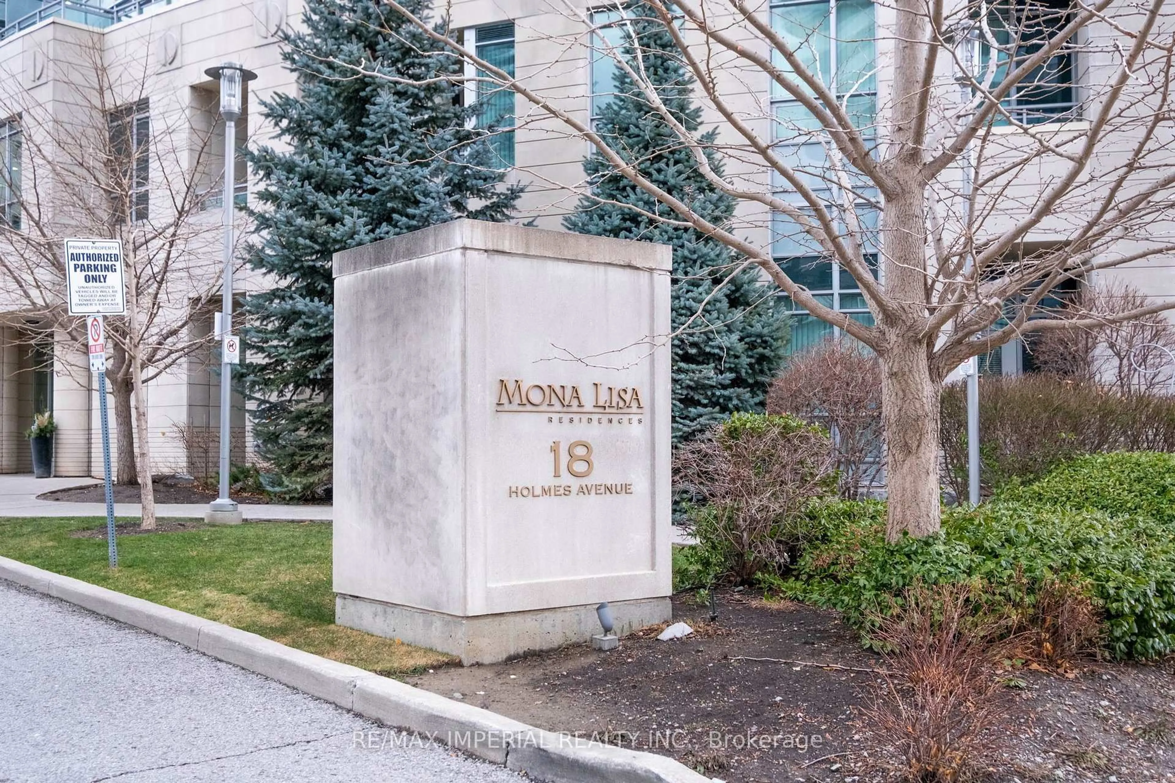 Indoor foyer for 18 Holmes Ave #2210, Toronto Ontario M2N 0E1