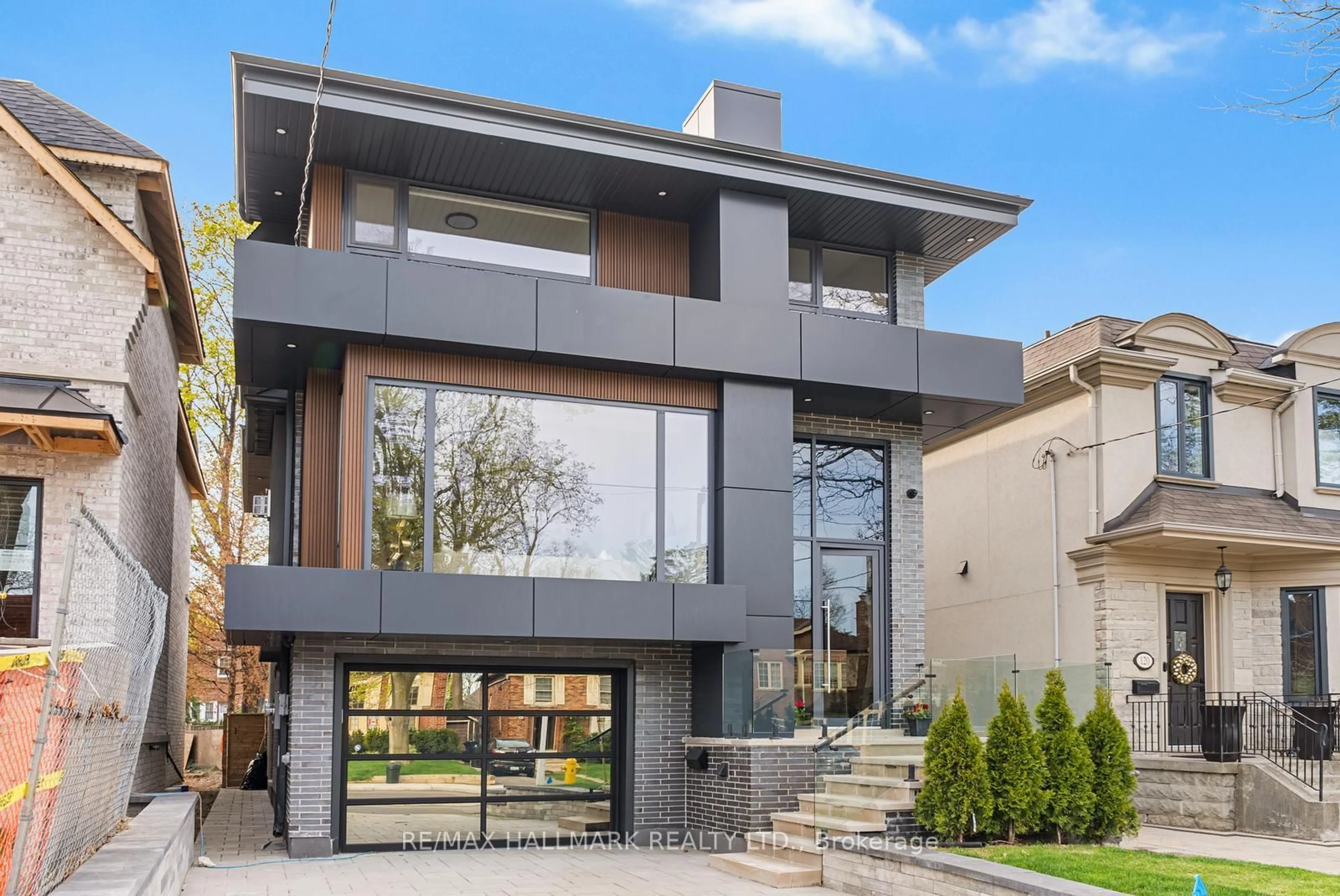 Home with brick exterior material, unknown for 118 Airdrie Rd, Toronto Ontario M4G 1M5