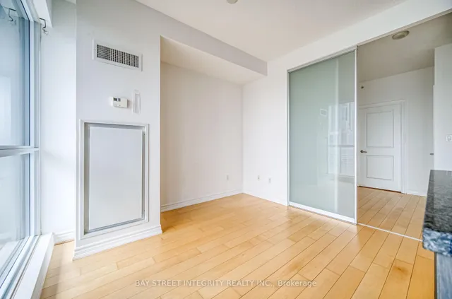 Additional property image - 386 Yonge St Unit 3414