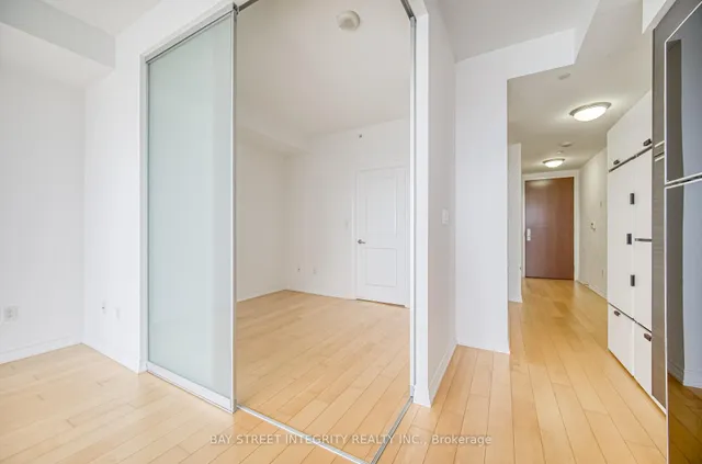 Additional property image - 386 Yonge St Unit 3414