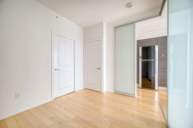Additional property image - 386 Yonge St Unit 3414