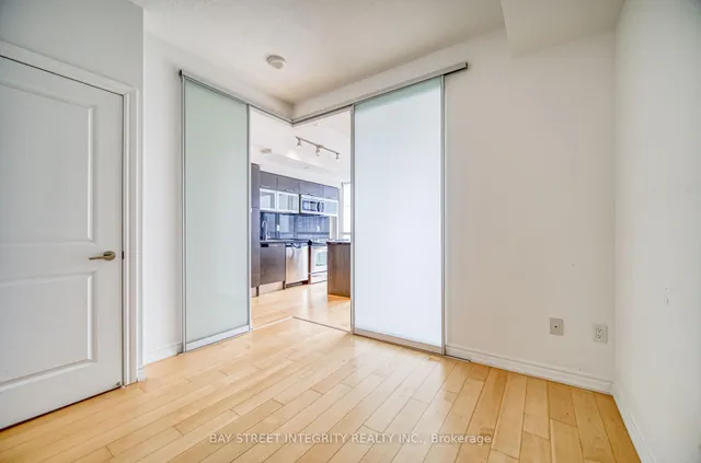 Additional property image - 386 Yonge St Unit 3414