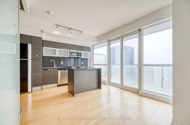 Additional property image - 386 Yonge St Unit 3414