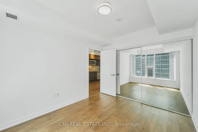 Additional property image - 10 York St Unit 1109