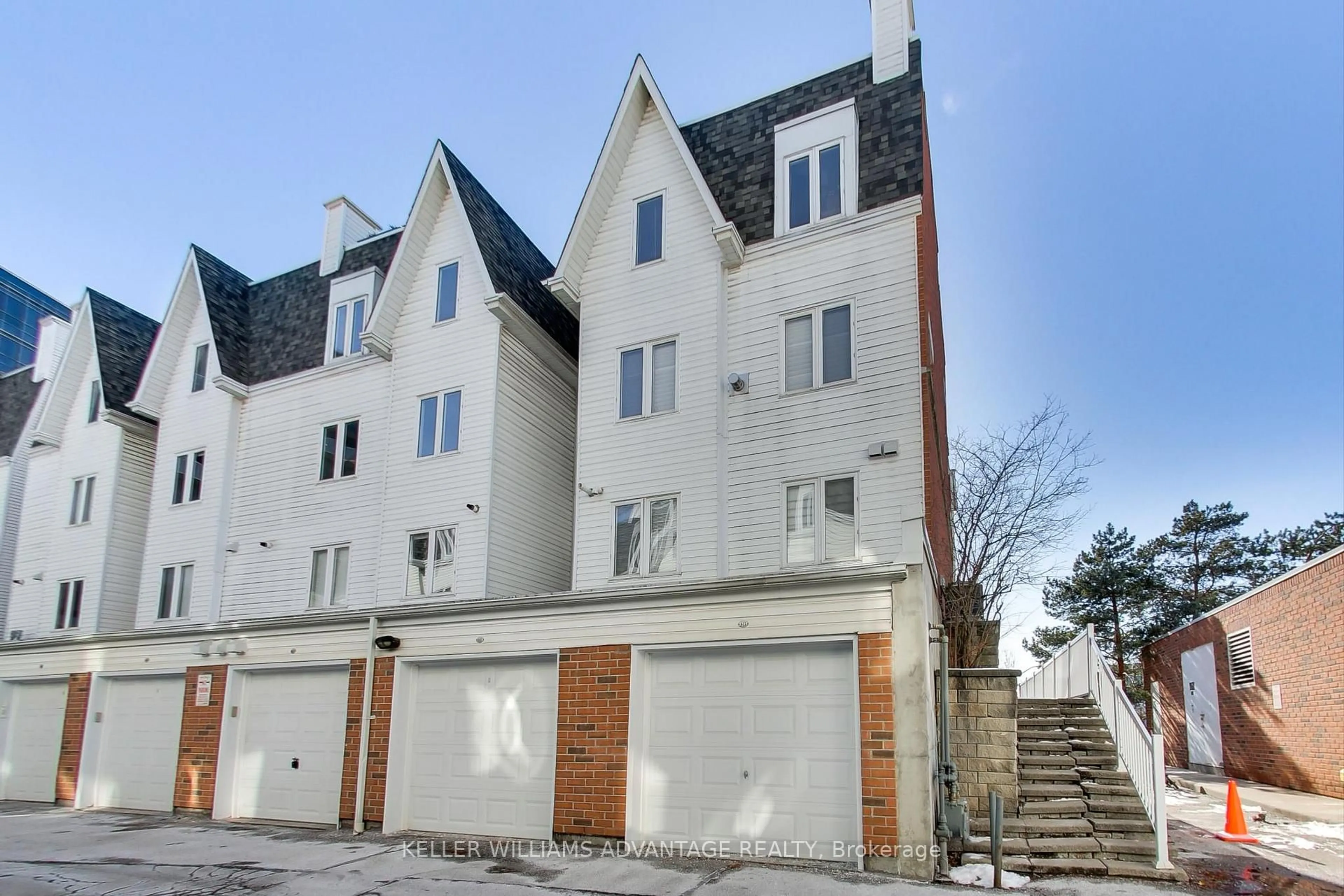 A pic from outside/outdoor area/front of a property/back of a property/a pic from drone, building for 12 Sudbury St #611, Toronto Ontario M6J 3W7