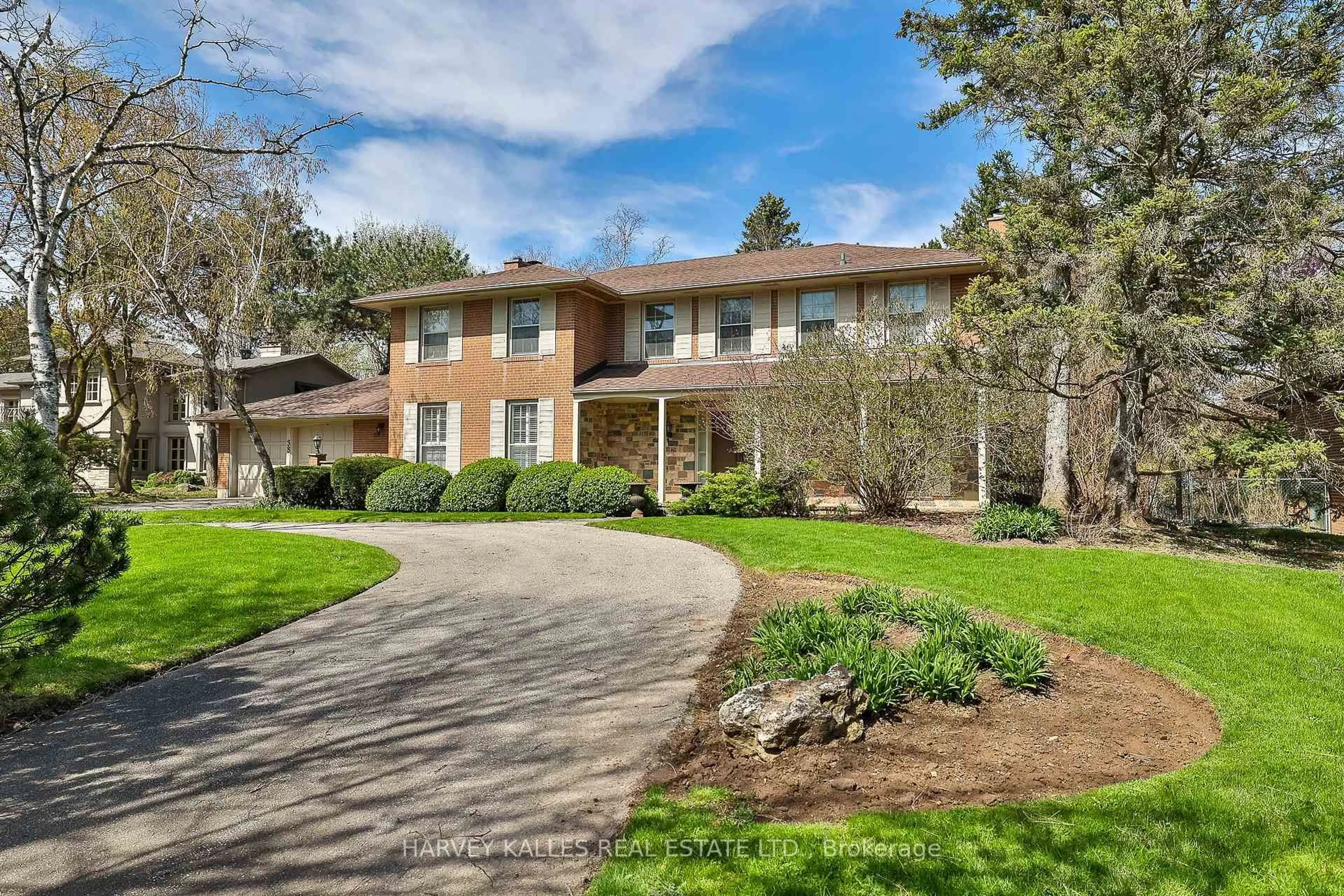 Home with brick exterior material, street for 38 Fifeshire Rd, Toronto Ontario M2L 2G6