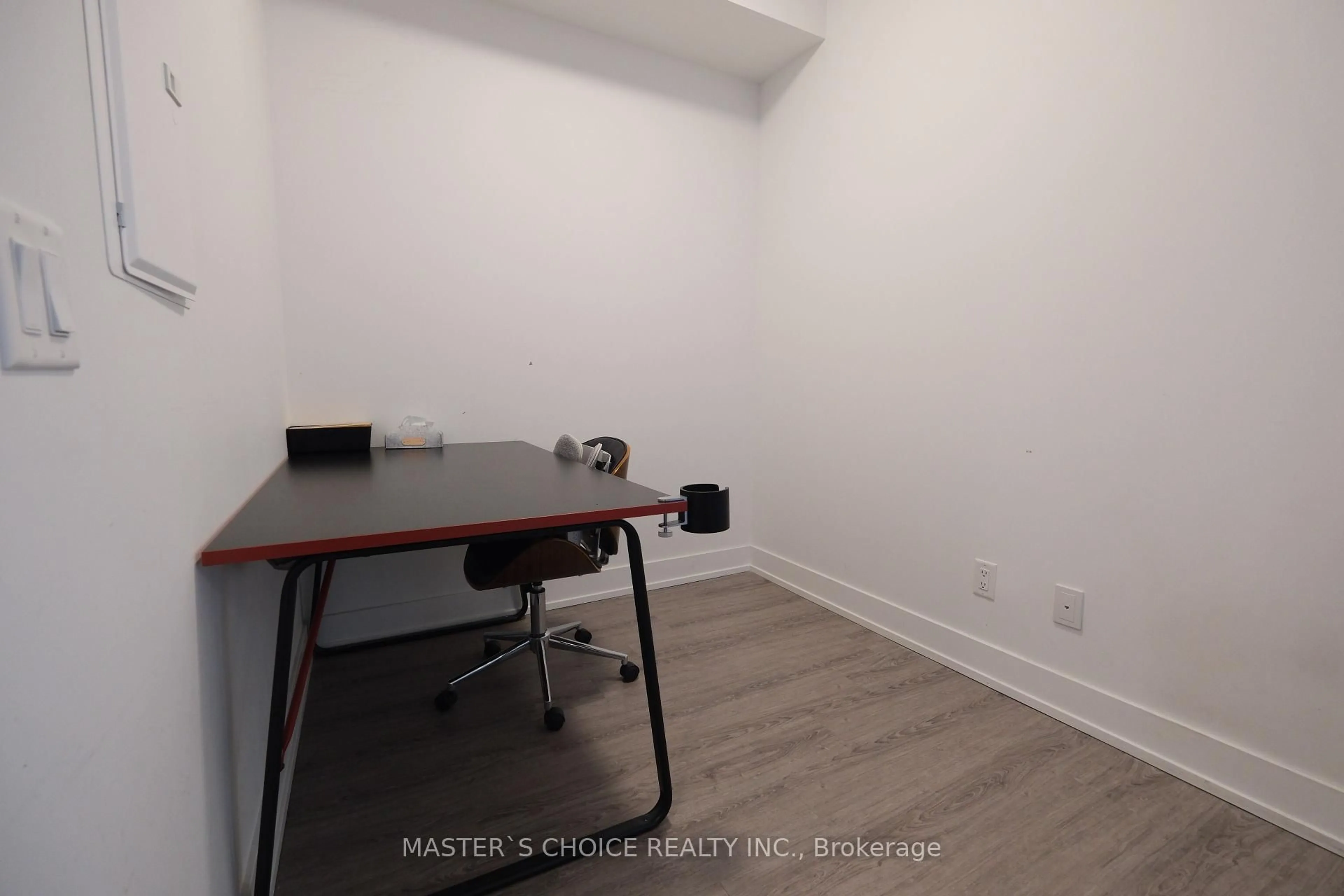 A pic of a room for 7 Grenville St #3809, Toronto Ontario M4Y 0E9