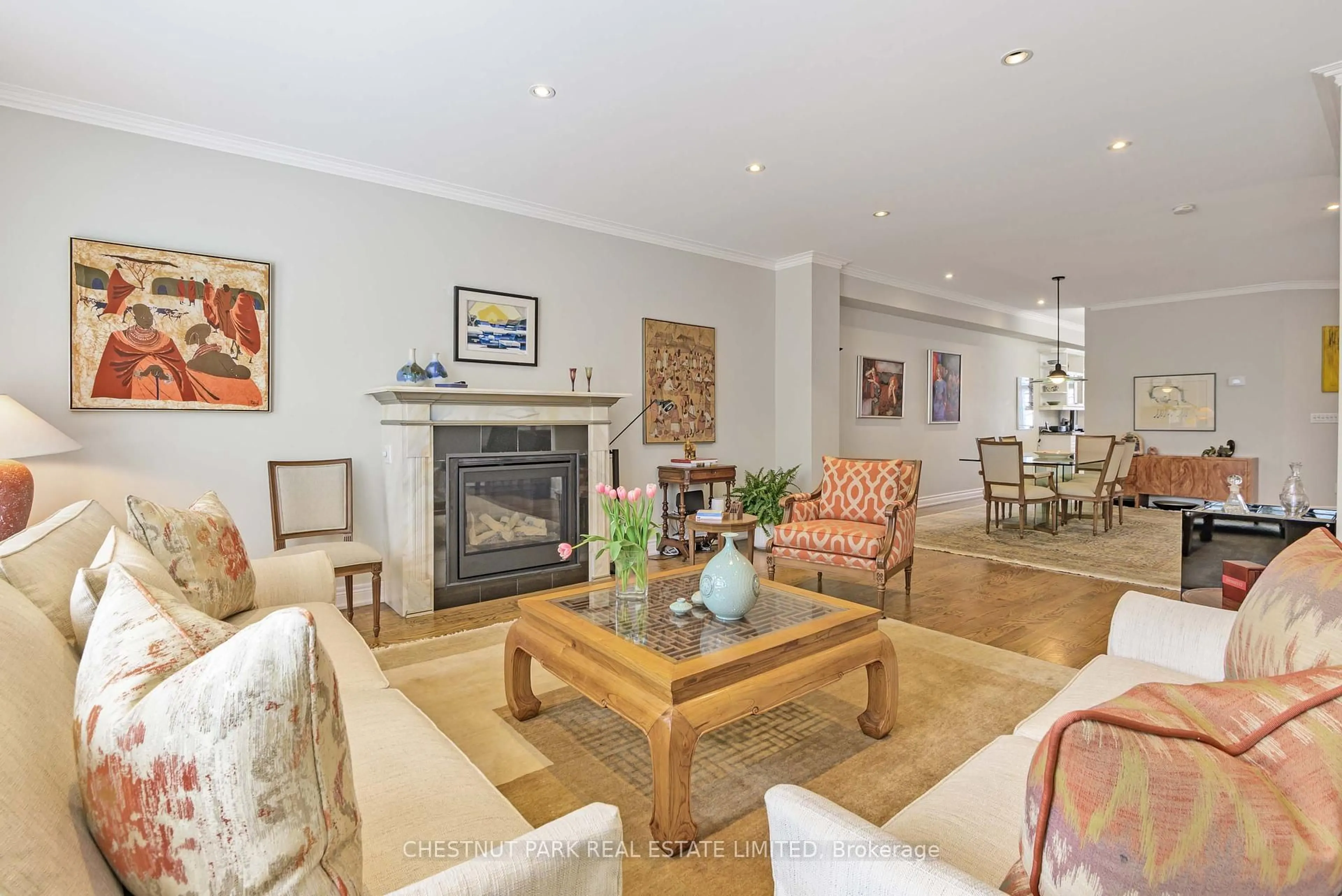 Living room with furniture, unknown for 53 Castlefield Ave, Toronto Ontario M4R 1G5