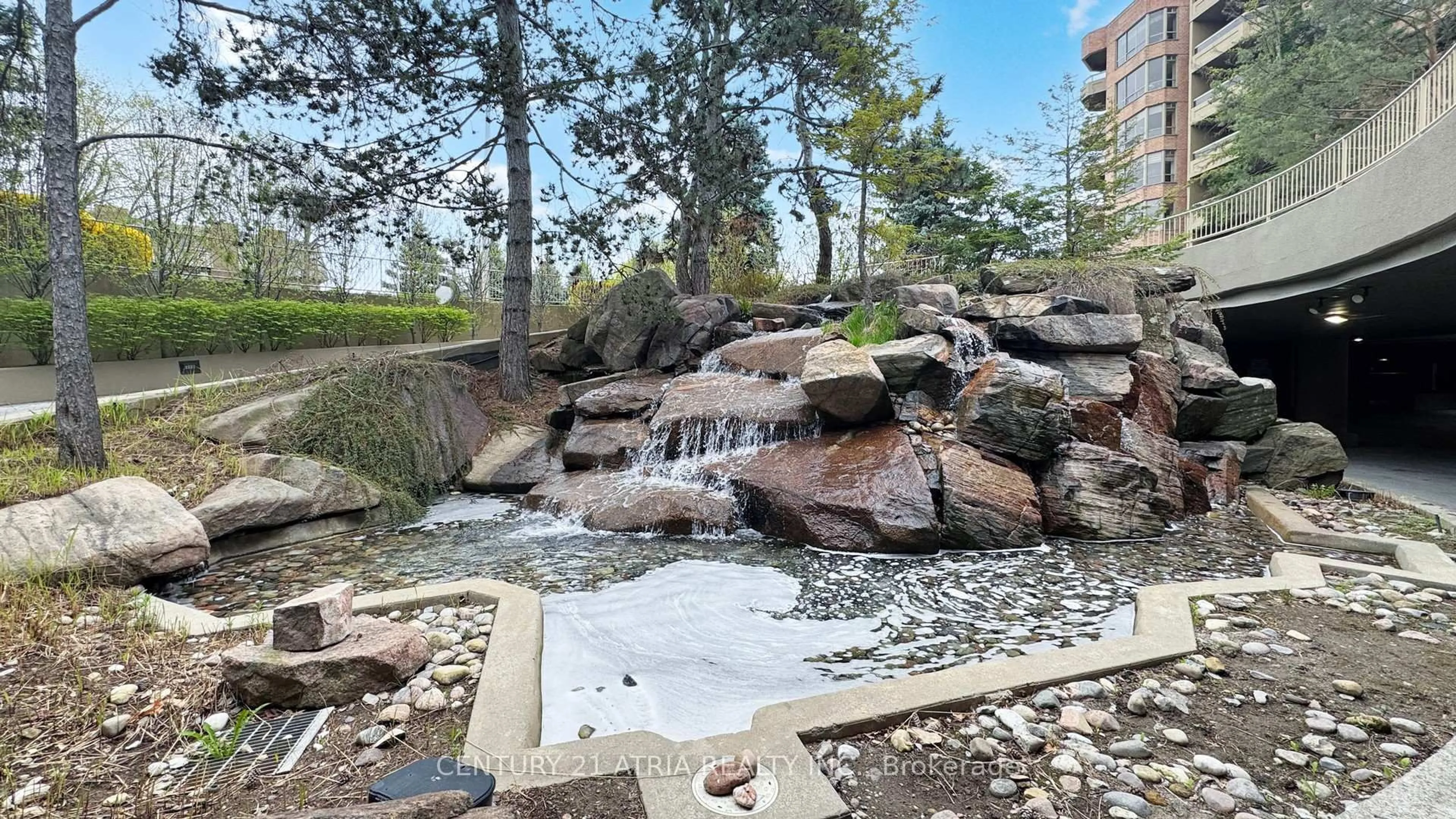 Patio, water/lake/river/ocean view for 1210 Don Mills Rd #202, Toronto Ontario M3B 3N9