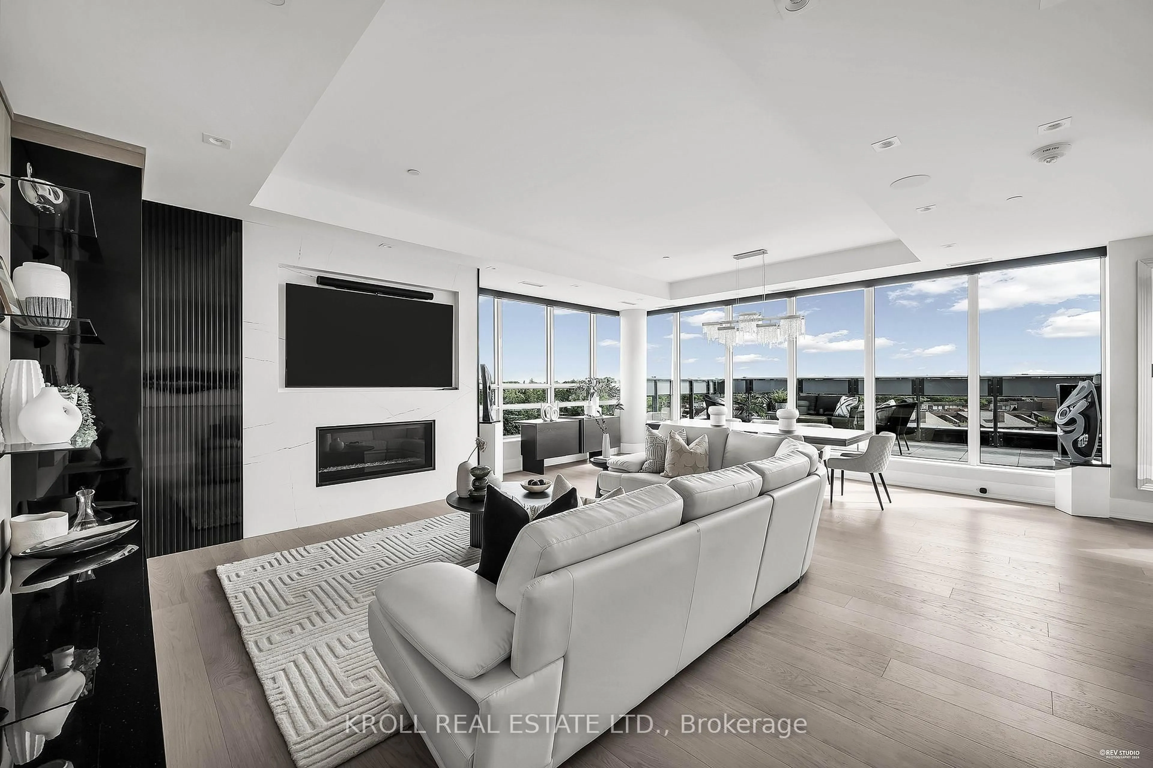 Living room with furniture, unknown for 355 Bedford Park Ave #703, Toronto Ontario M5M 0B2