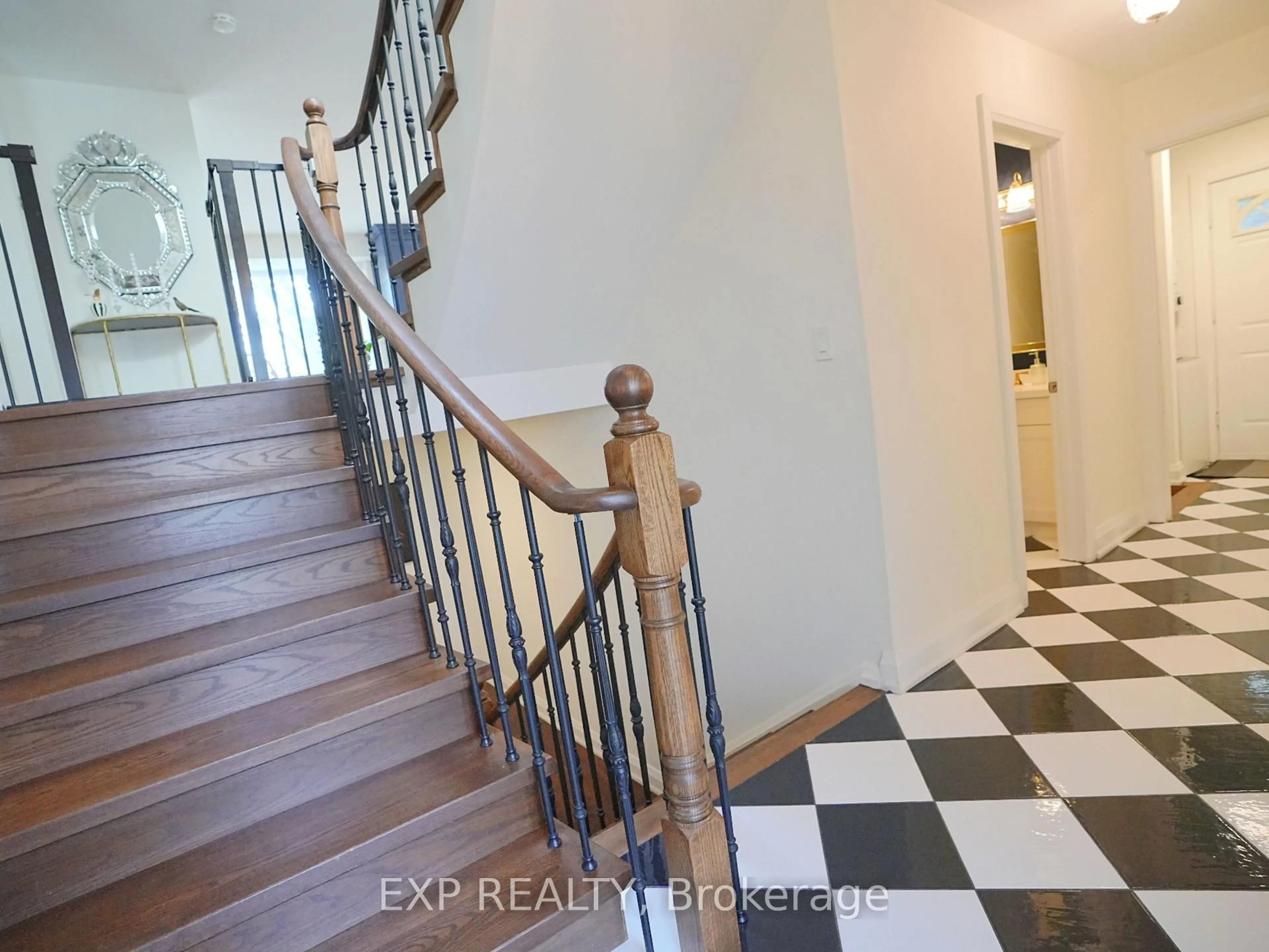 Unknown for 38 Tarbert Rd, Toronto Ontario M2M 2Y2