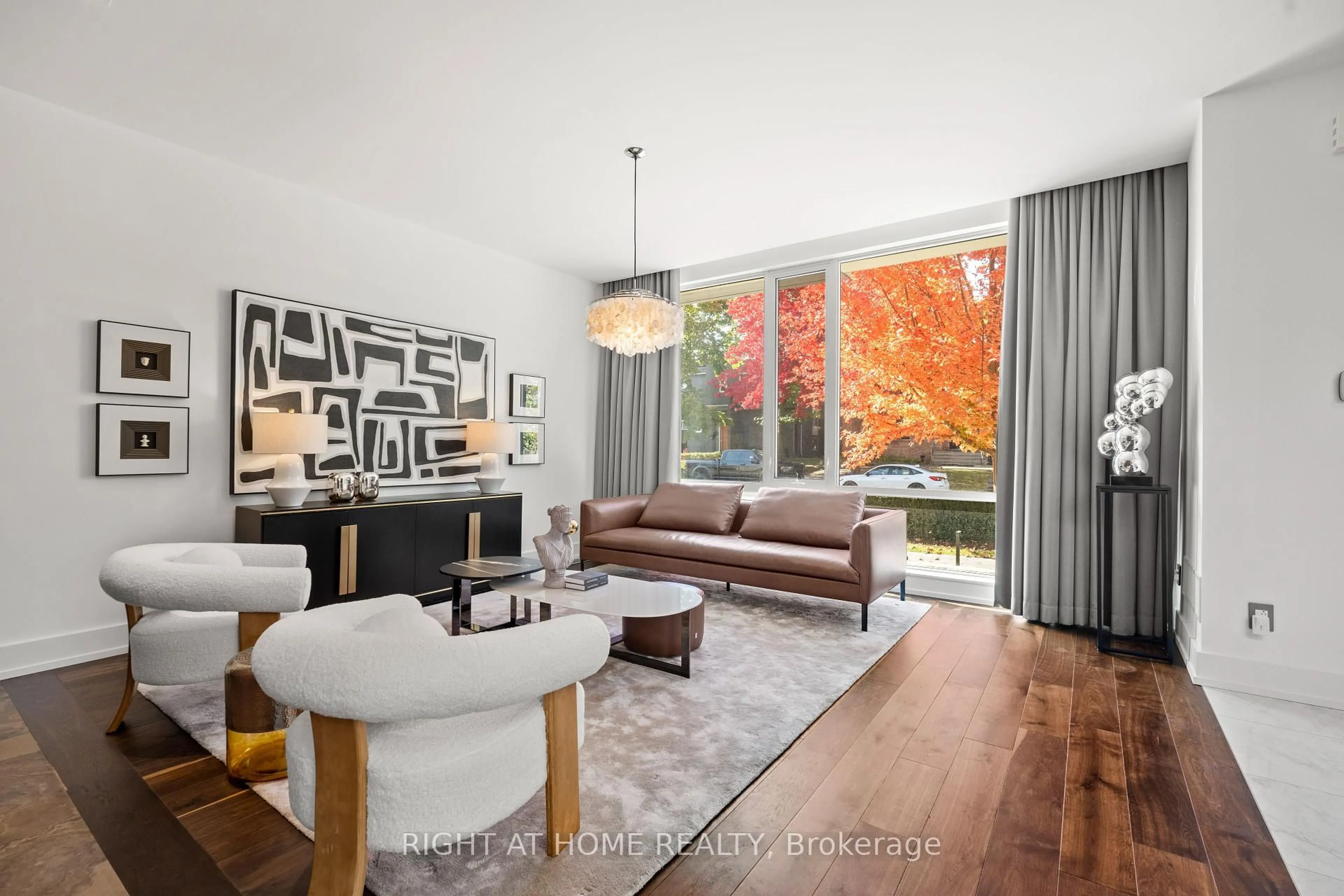 Living room with furniture, unknown for 15 Fairmeadow Ave, Toronto Ontario M2P 0A5