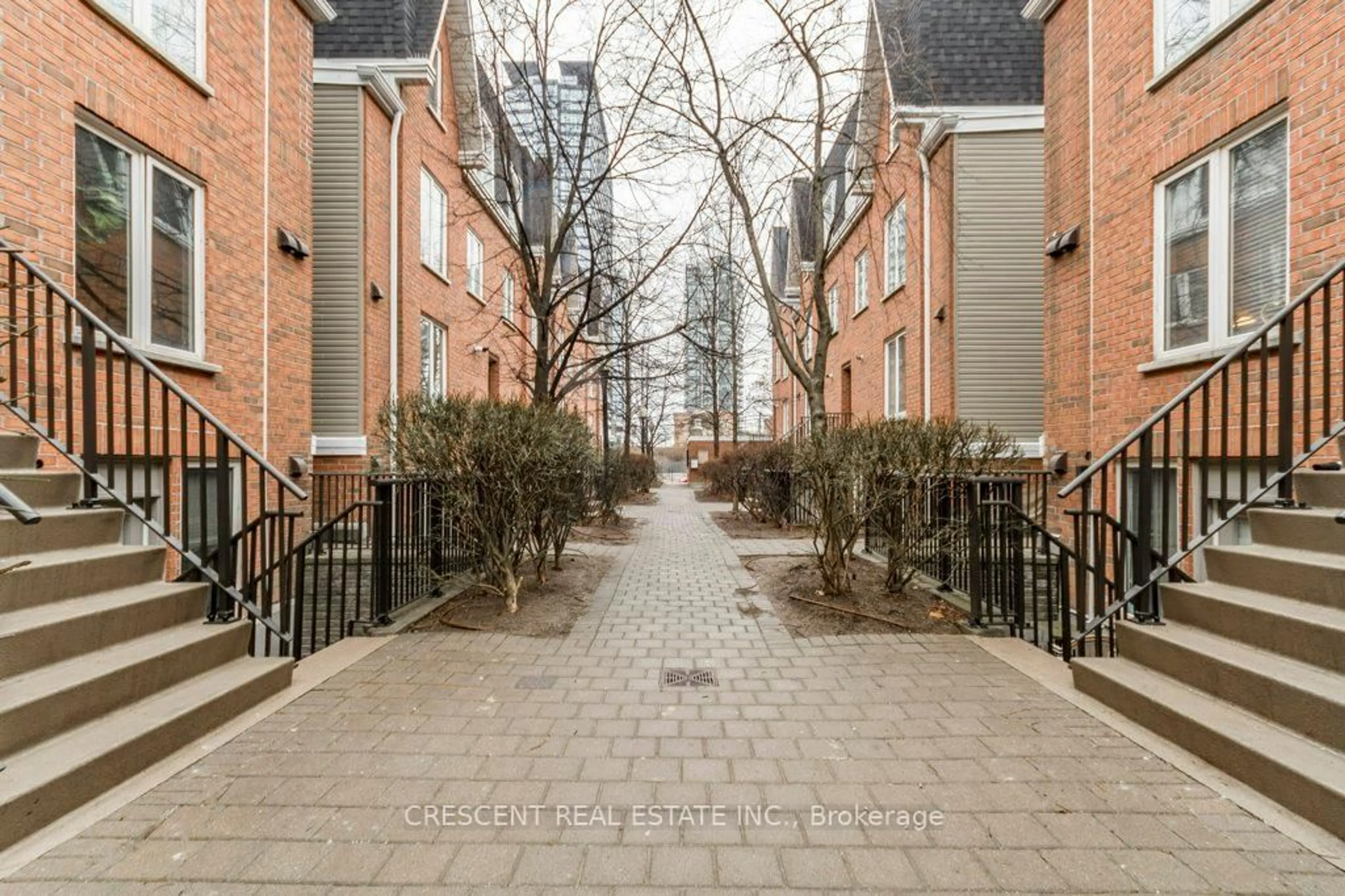 Patio, street for 27 Canniff St #516, Toronto Ontario M6K 3M5