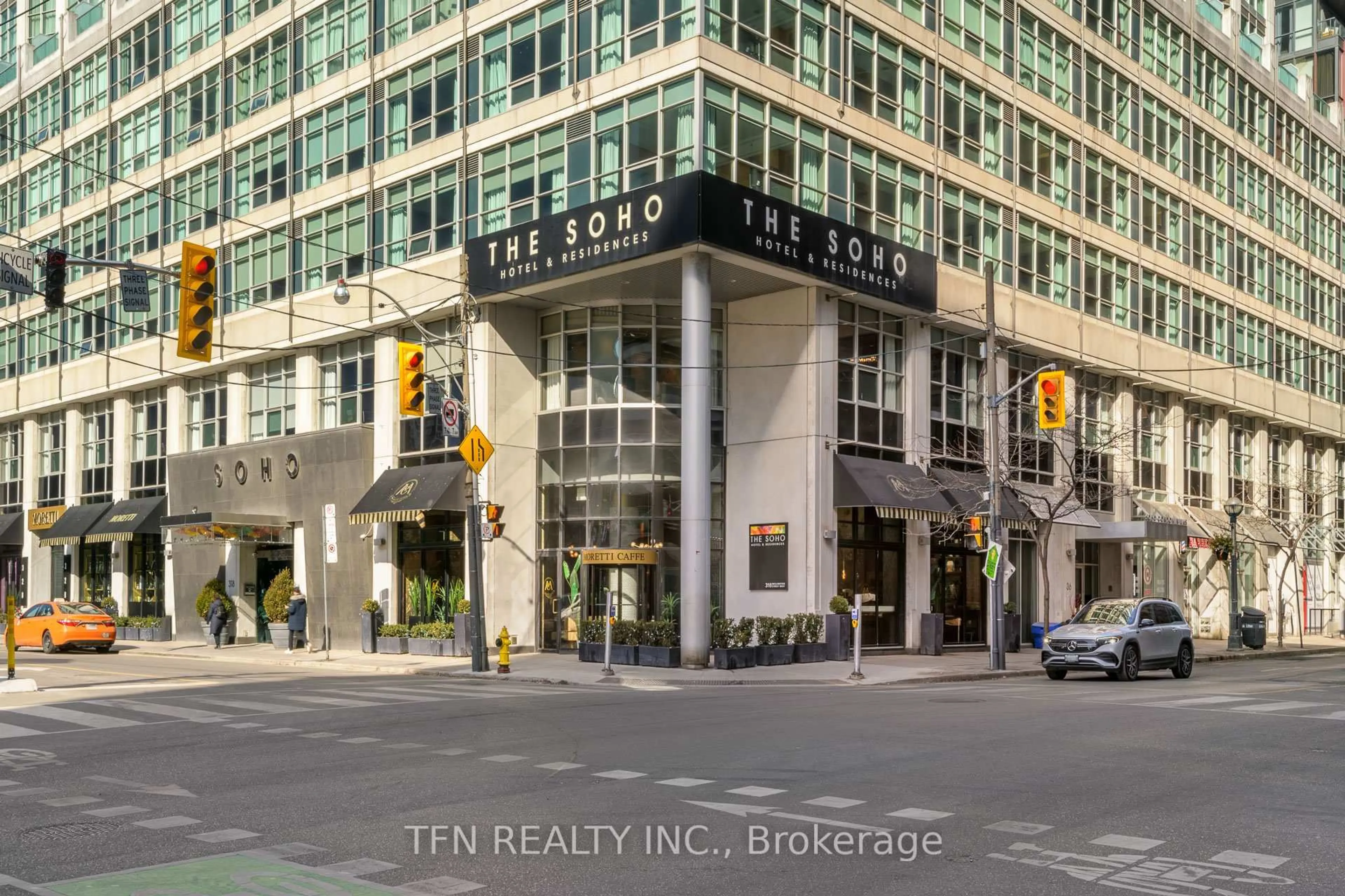 Unknown for 36 Blue Jays Way #918, Toronto Ontario M5V 3T3