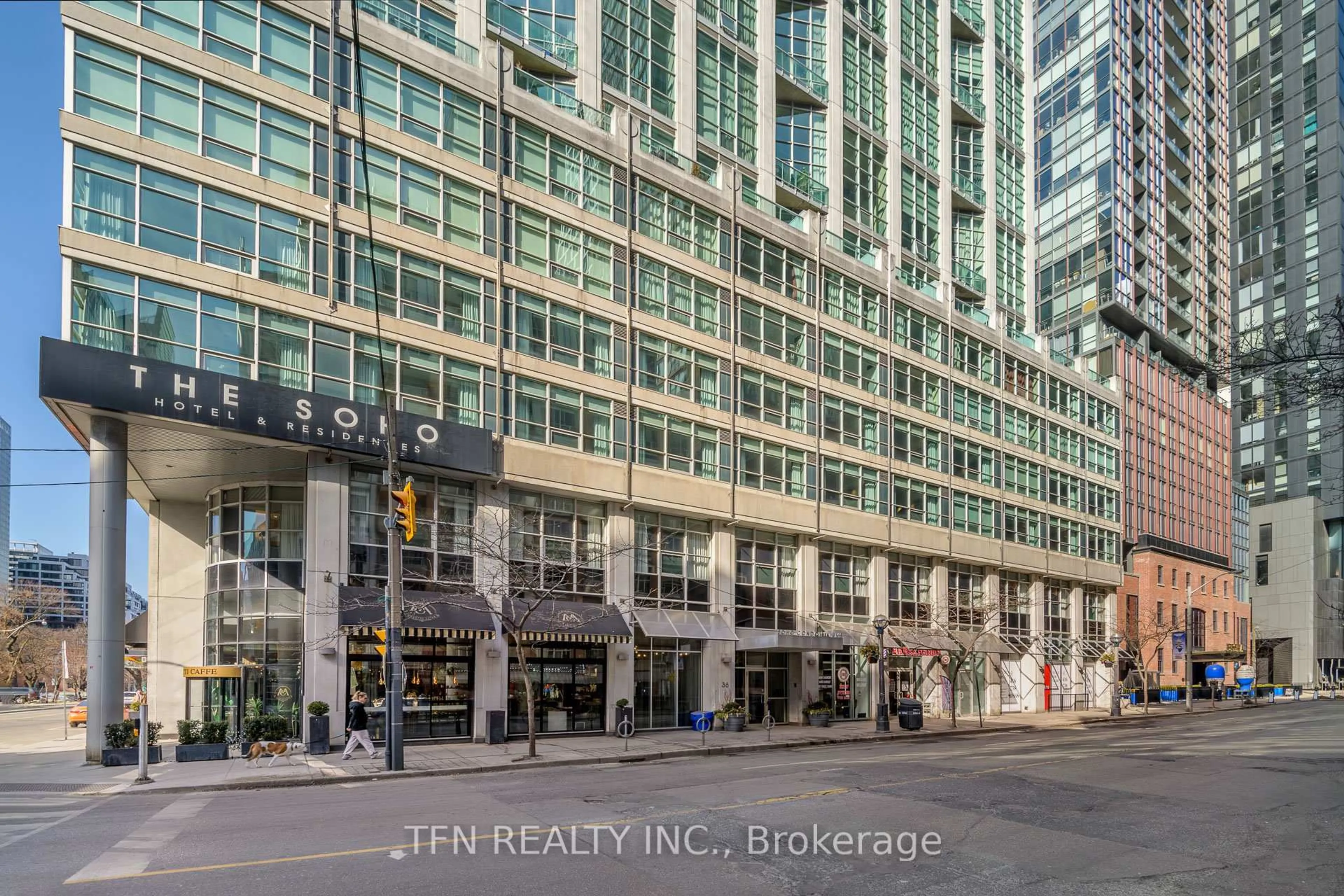 Indoor foyer for 36 Blue Jays Way #918, Toronto Ontario M5V 3T3
