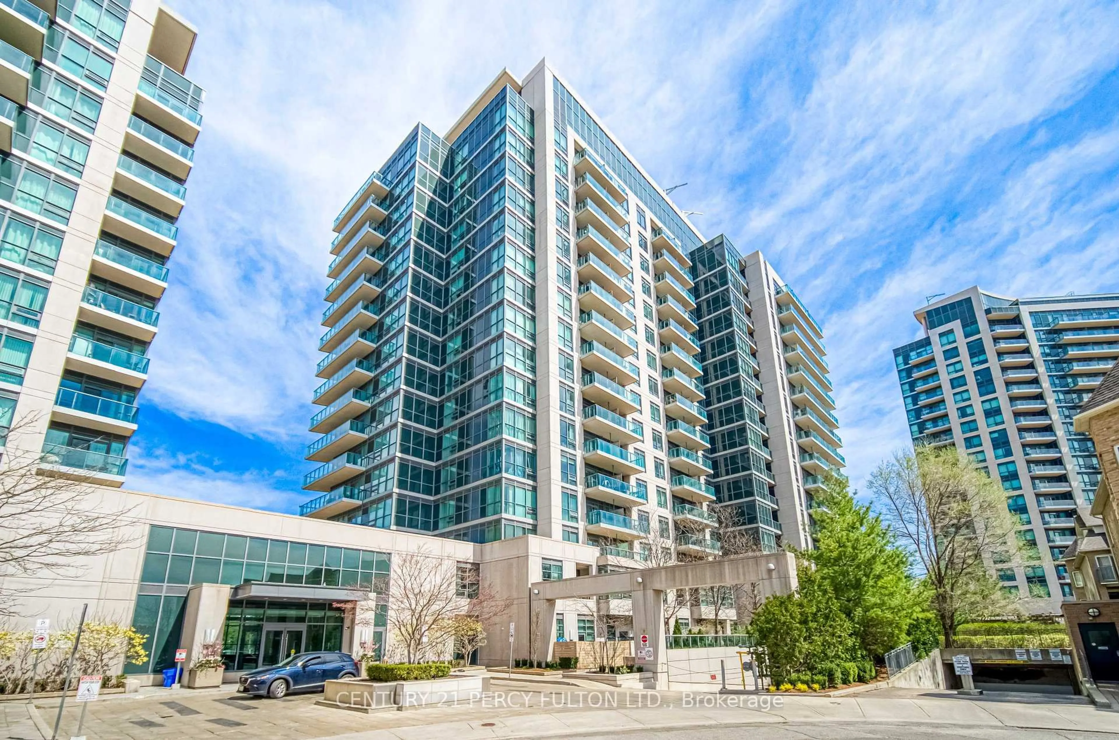 Patio, building for 35 Brian Peck Cres #504, Toronto Ontario M4G 0A5