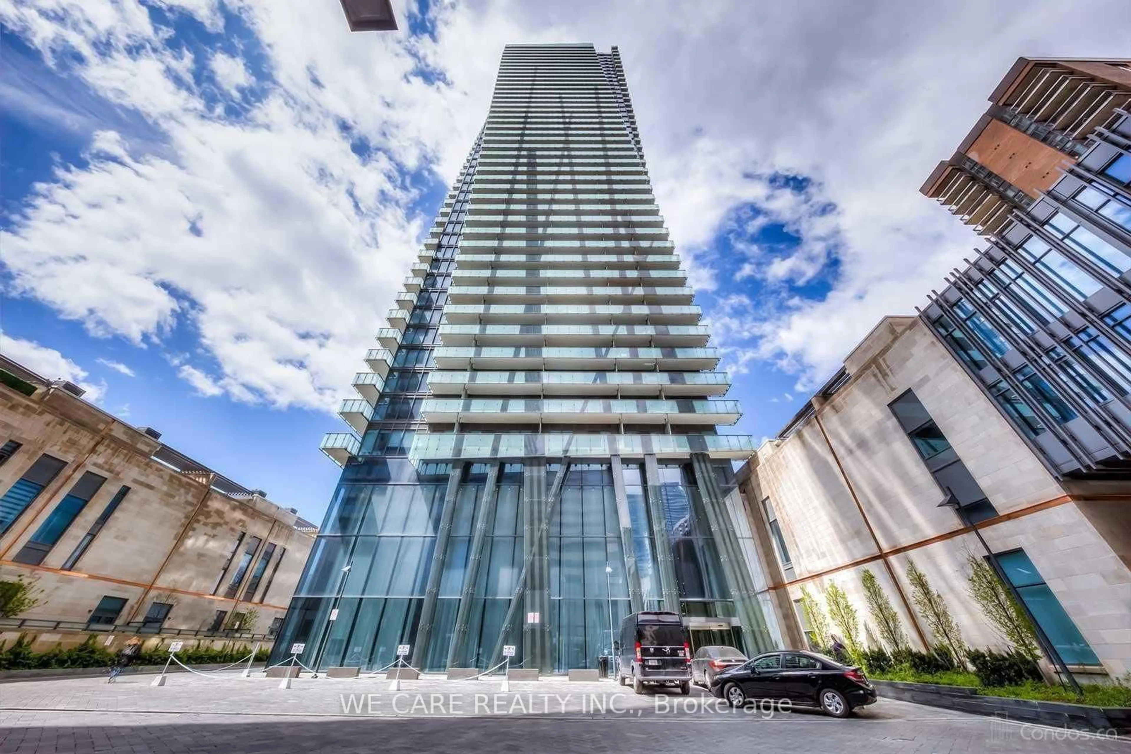 Indoor foyer for 65 St Mary St #3008, Toronto Ontario M5S 0A6