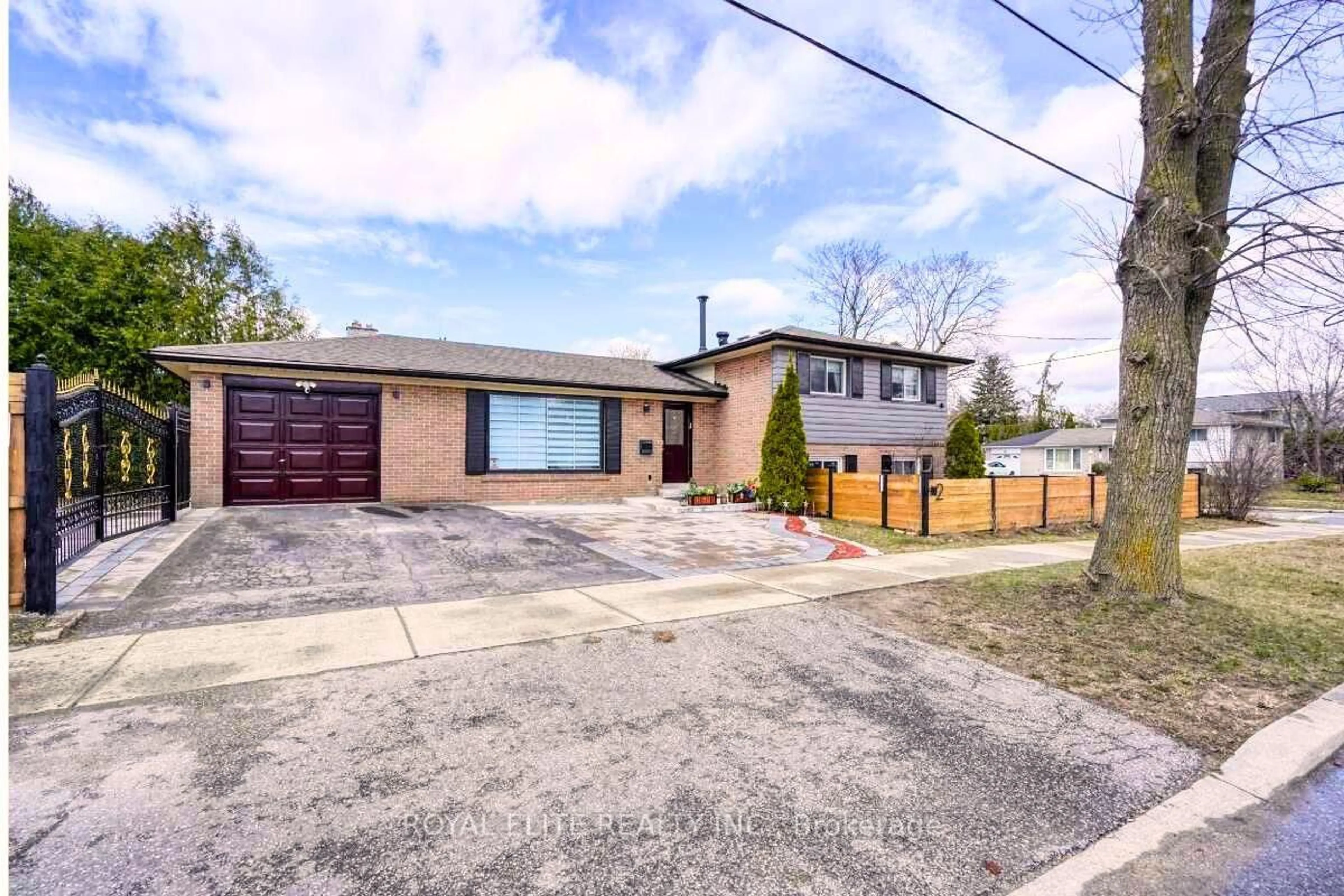 Home with brick exterior material, street for 2 Lesgay Cres, Toronto Ontario M2J 2H8