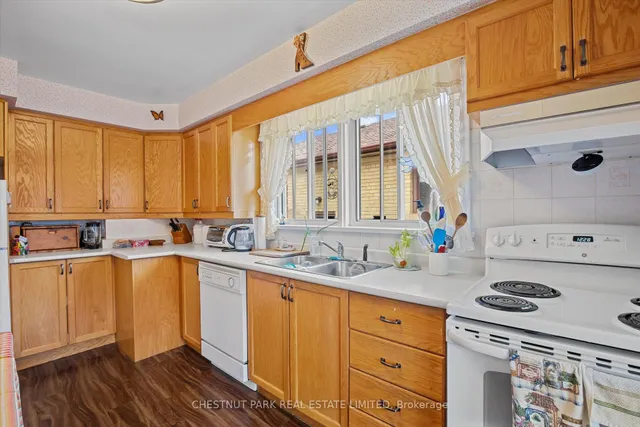 Additional property image - 16 Everingham Crt